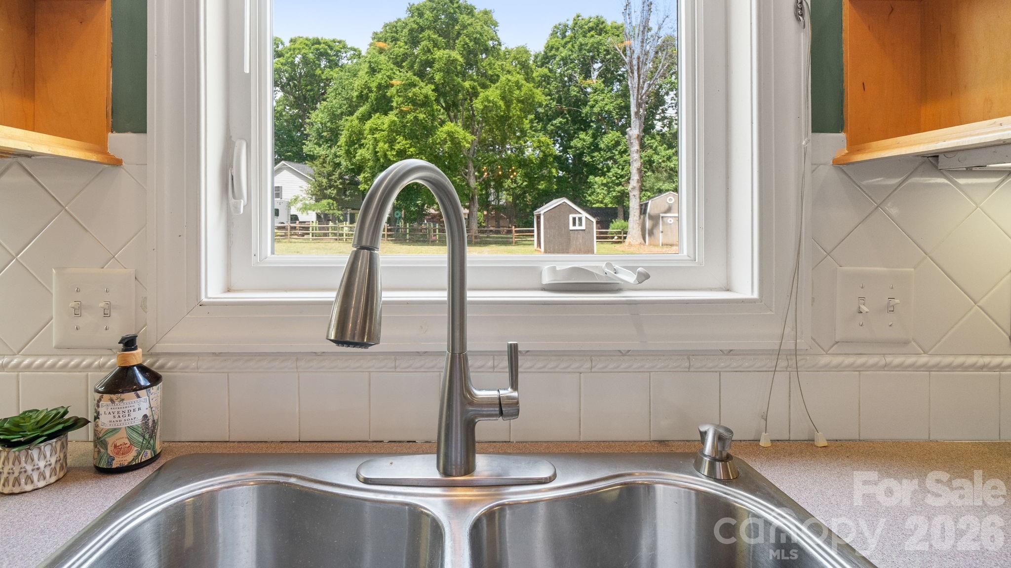 8809 Fairview Road — Mint Hill