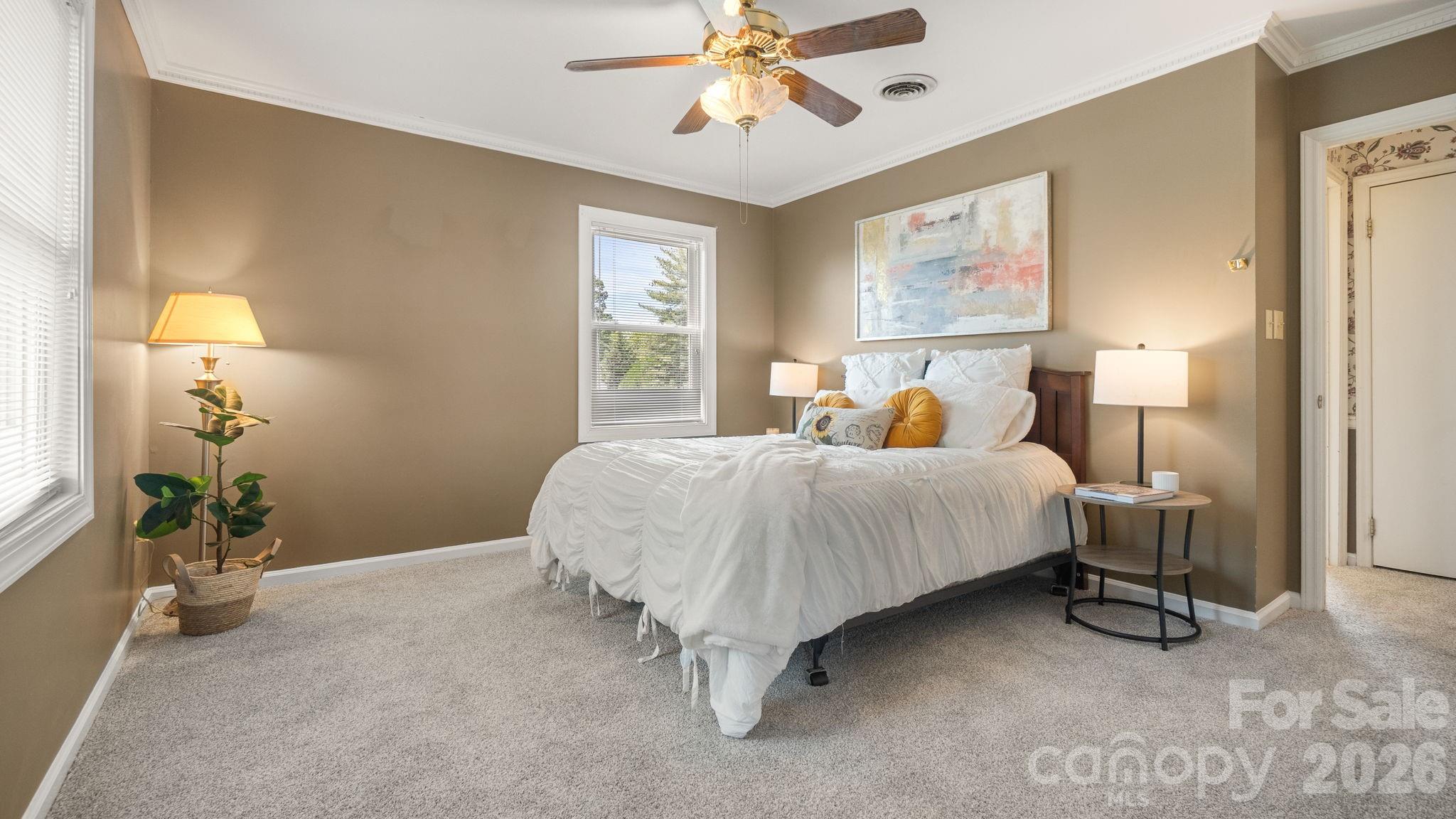 8809 Fairview Road — Mint Hill