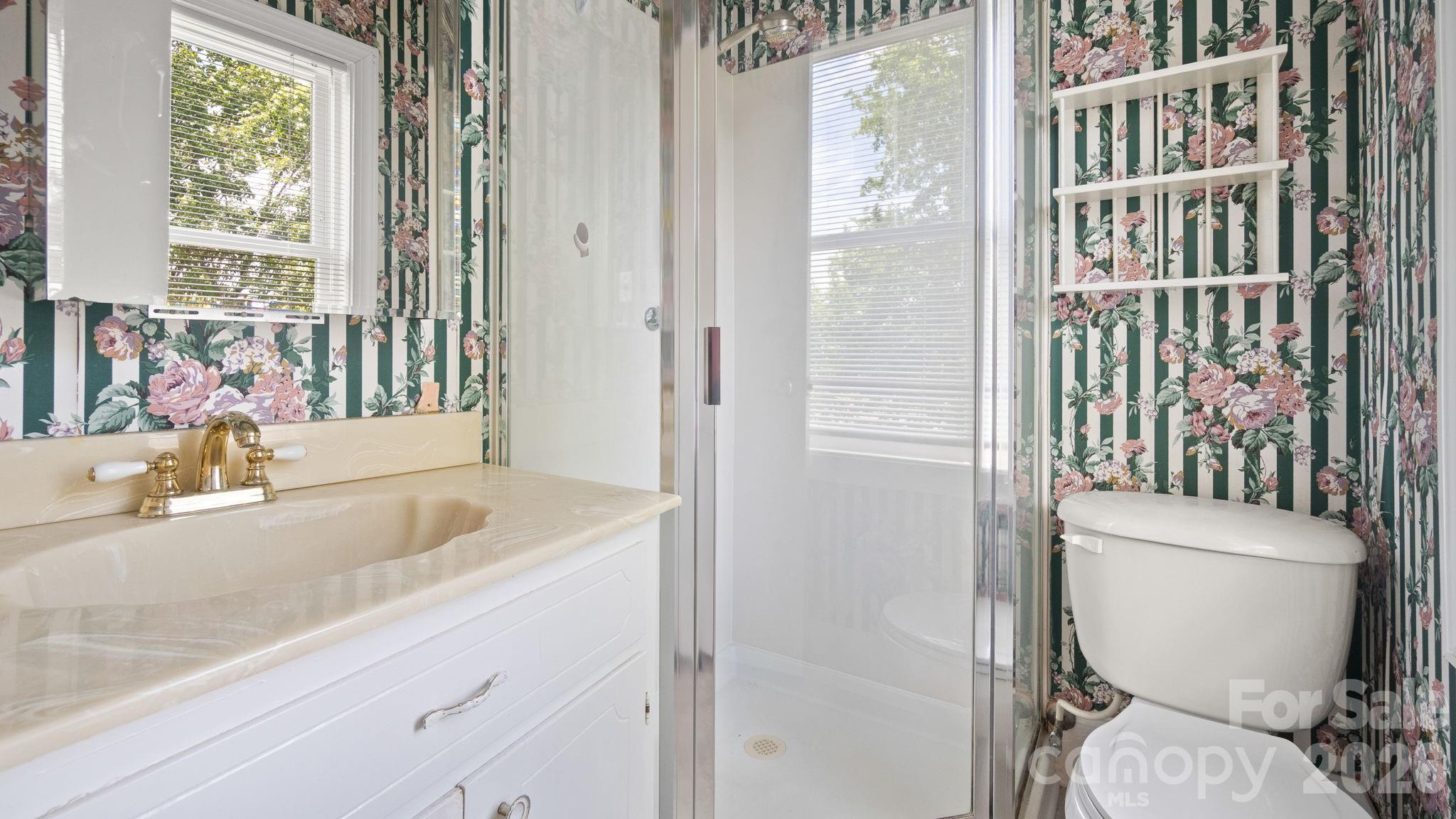 8809 Fairview Road — Mint Hill