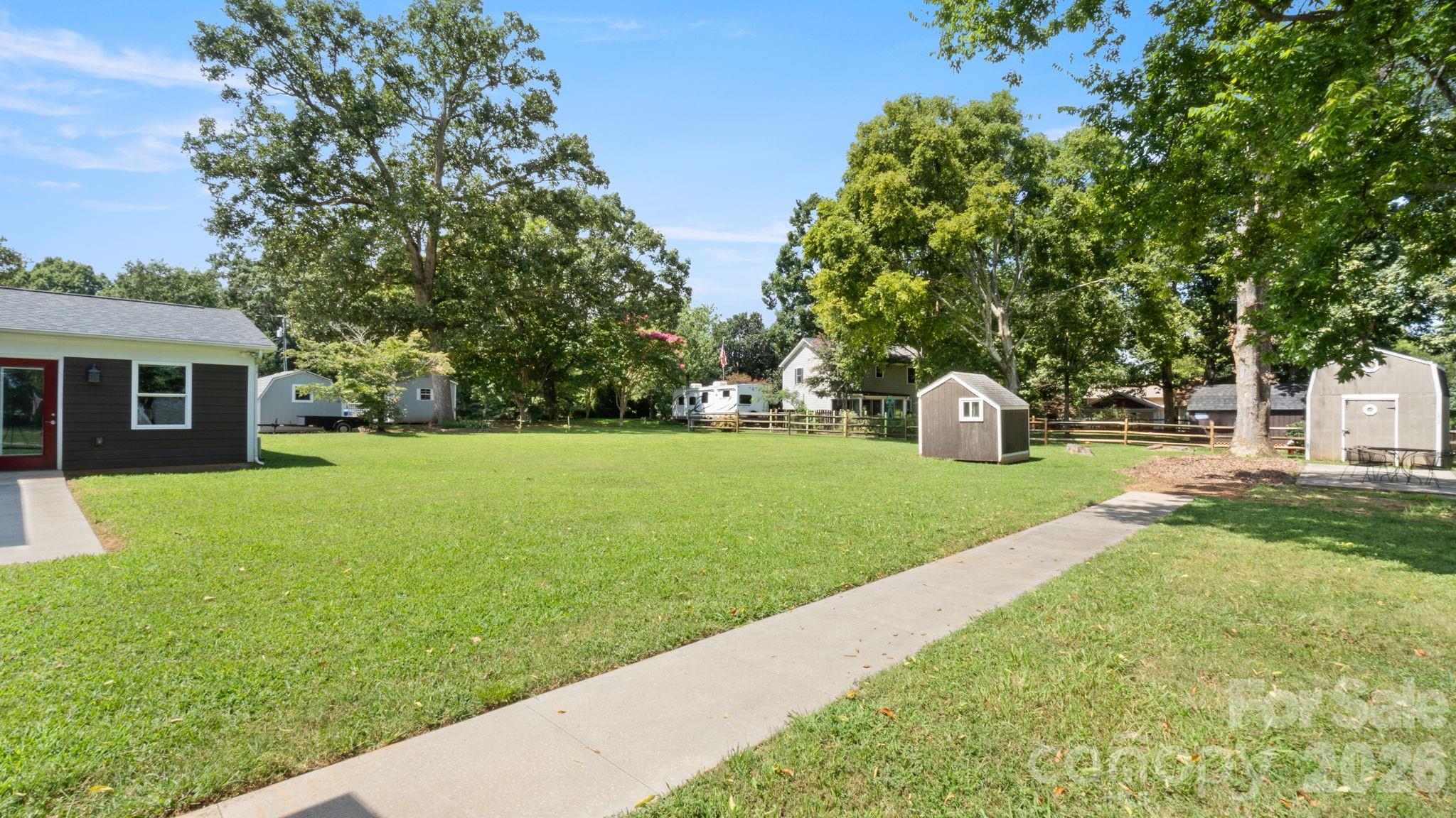 8809 Fairview Road — Mint Hill