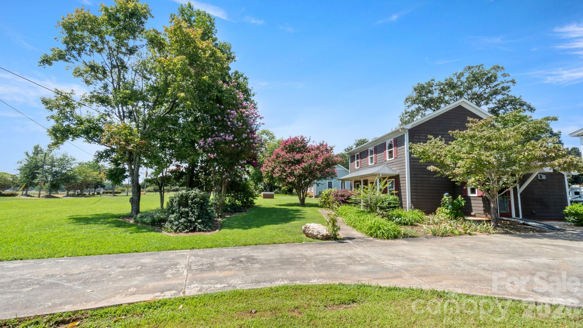 8809 Fairview Road — Mint Hill