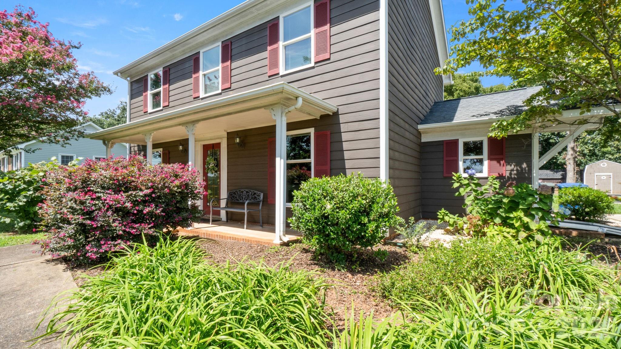 8809 Fairview Road — Mint Hill