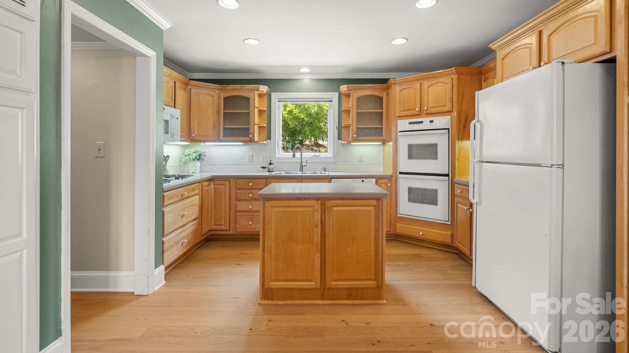 8809 Fairview Road — Mint Hill