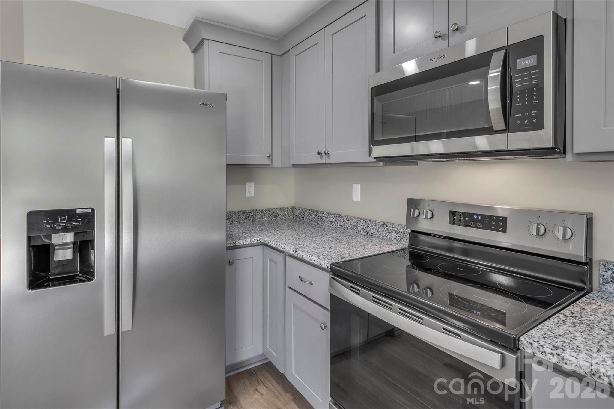 1210 Old Greenbriar Drive — Lancaster