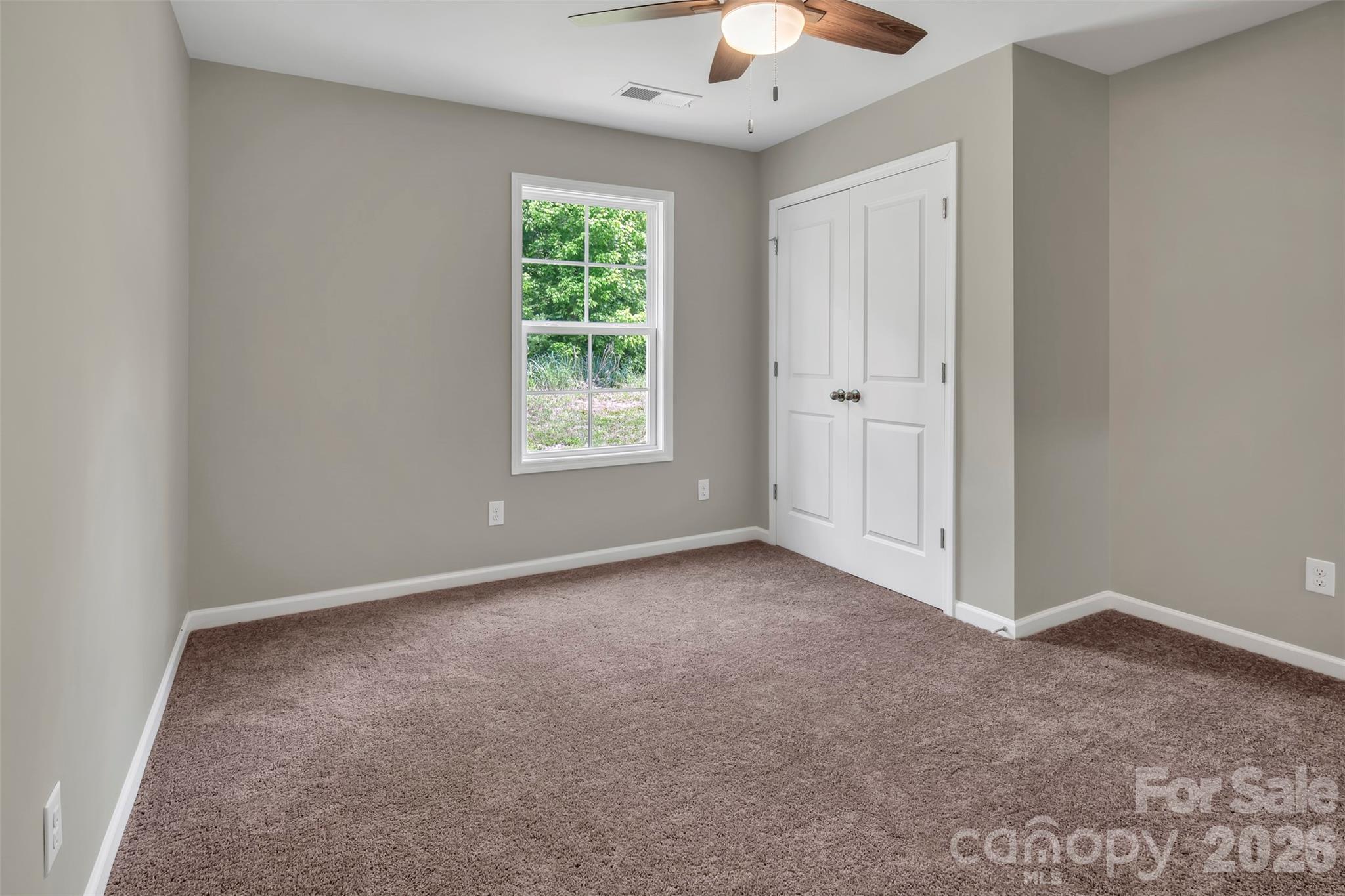 1210 Old Greenbriar Drive — Lancaster
