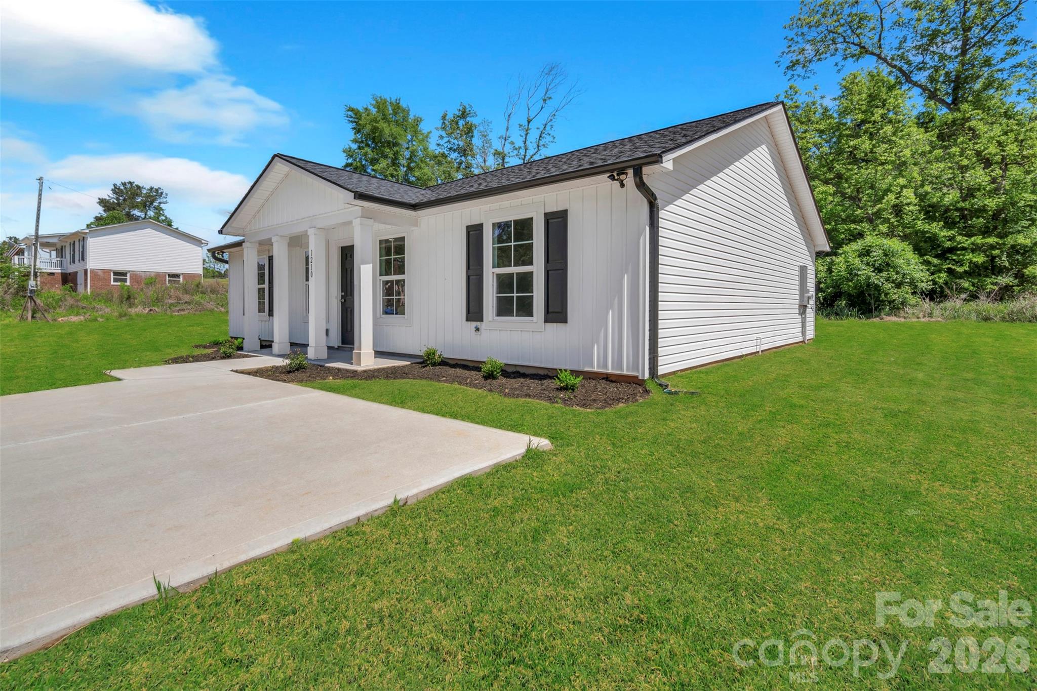 1210 Old Greenbriar Drive — Lancaster