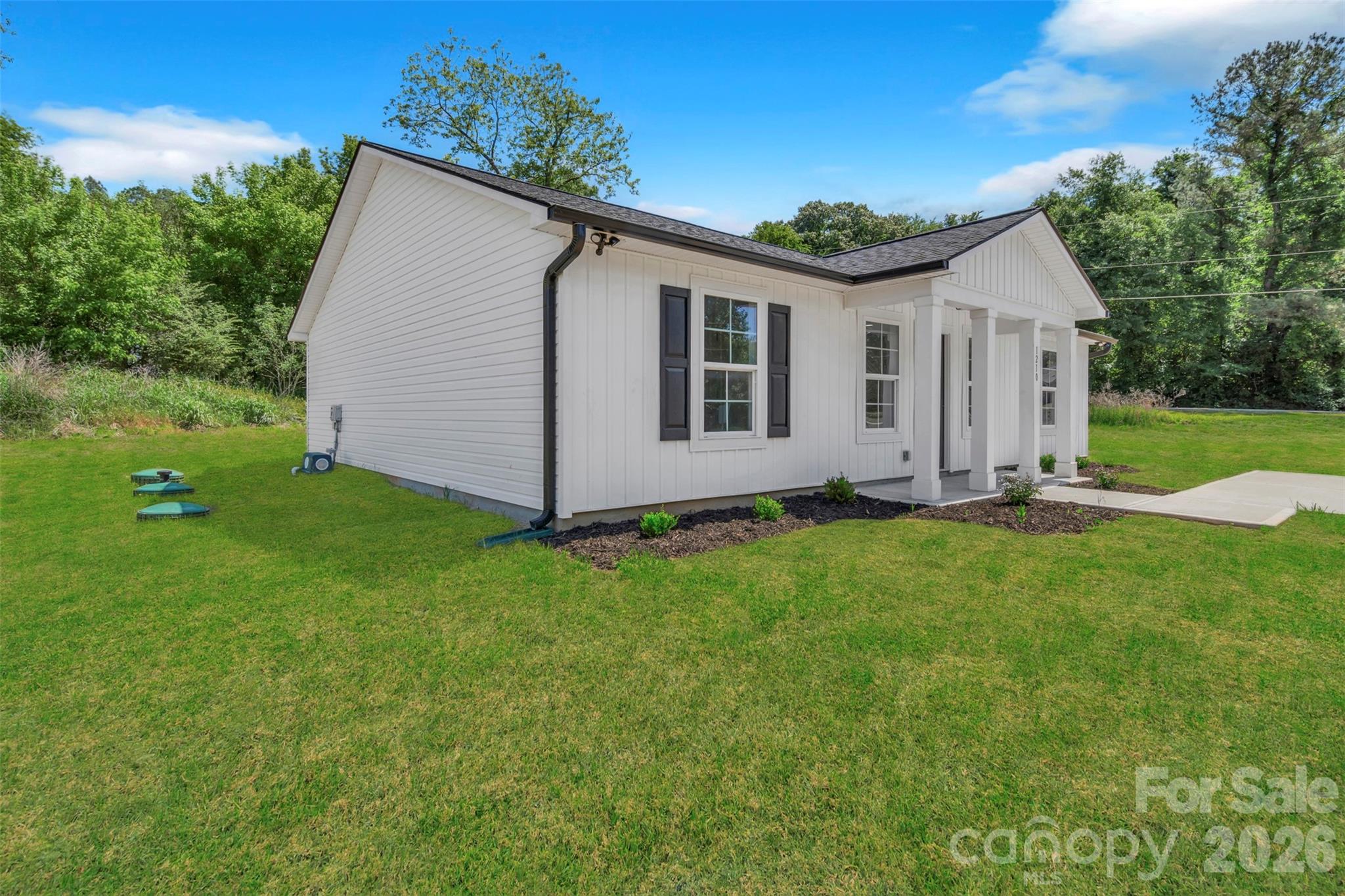 1210 Old Greenbriar Drive — Lancaster
