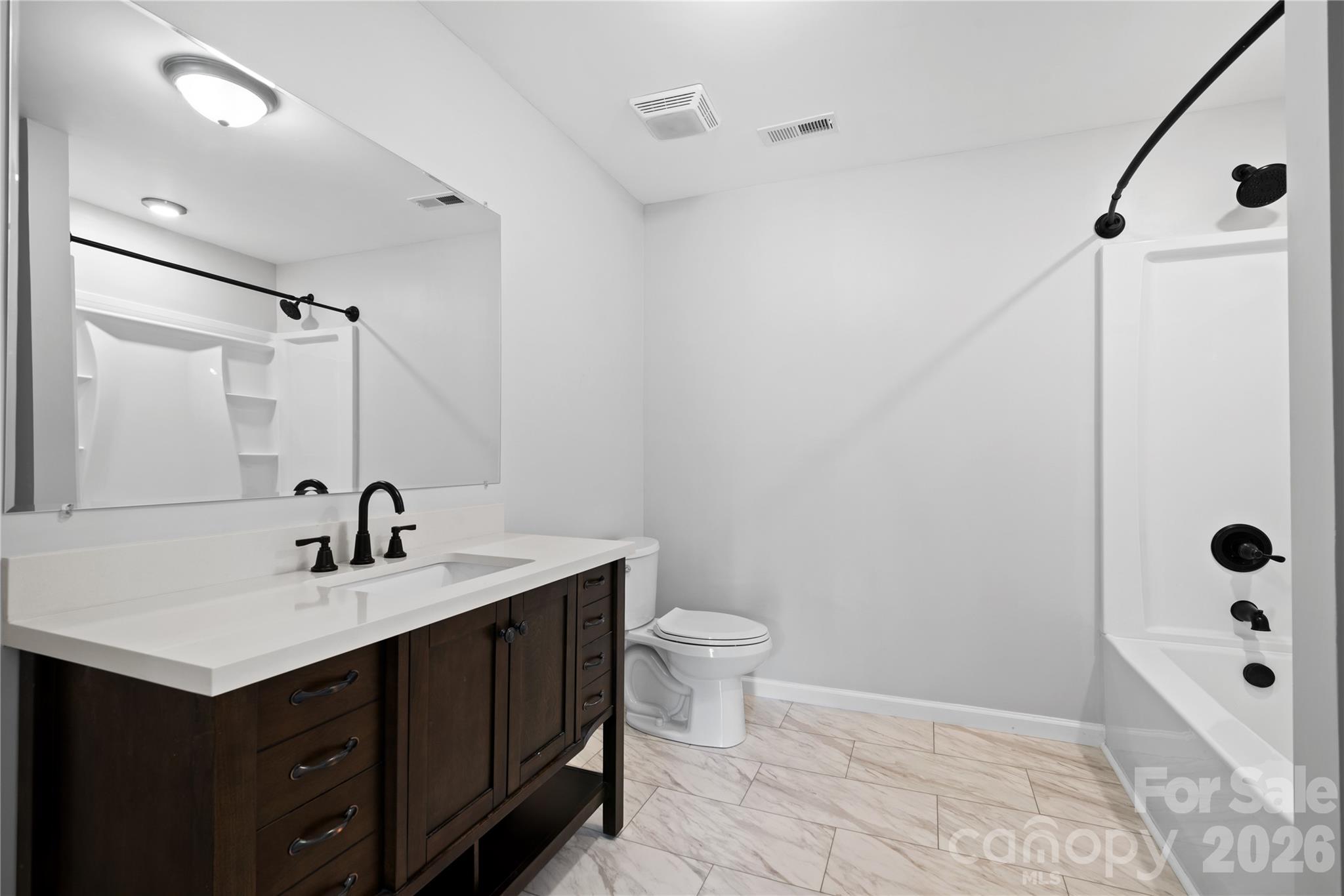 648 Scotts Creek Road — Statesville