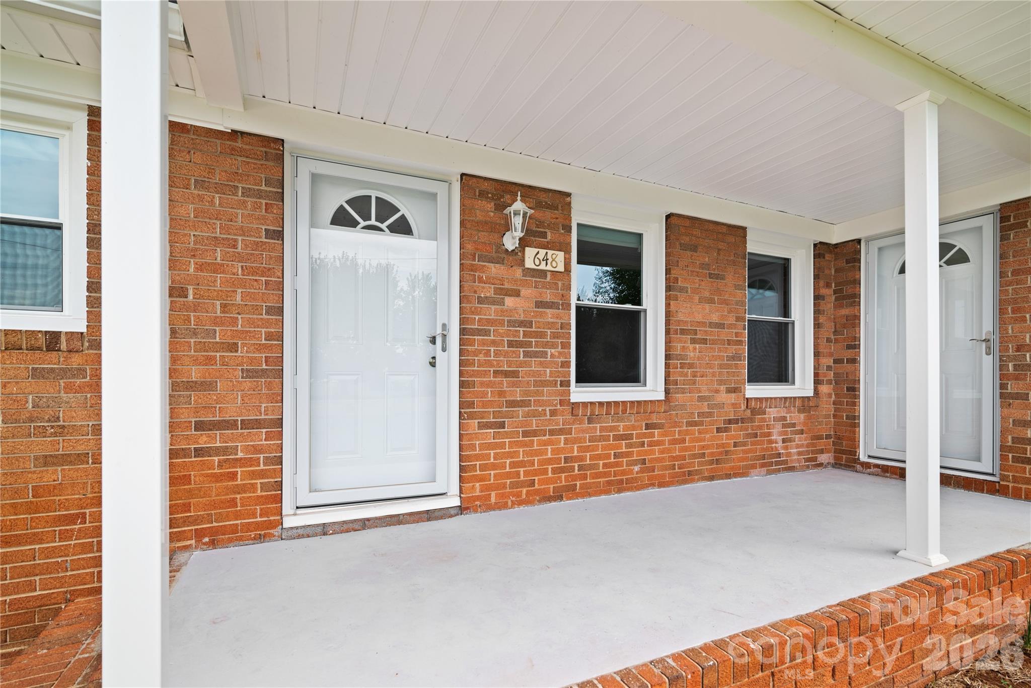 648 Scotts Creek Road — Statesville