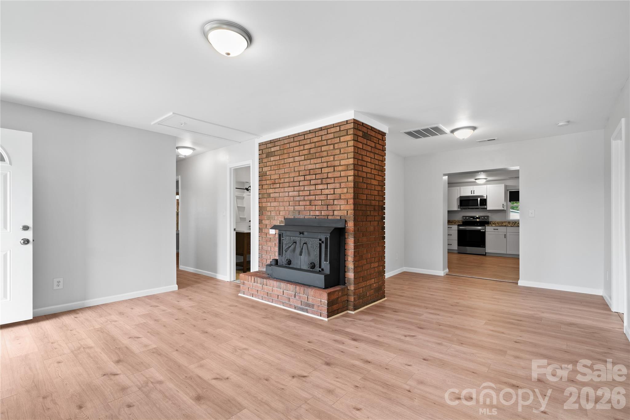 648 Scotts Creek Road — Statesville