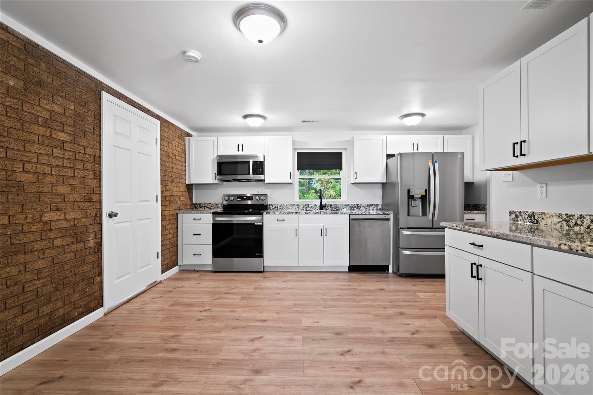 648 Scotts Creek Road — Statesville