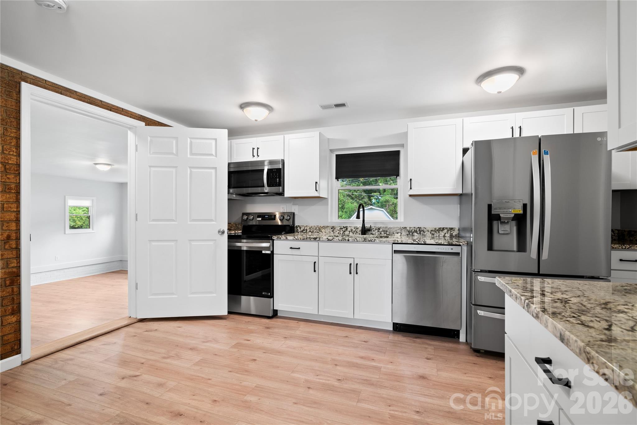 648 Scotts Creek Road — Statesville