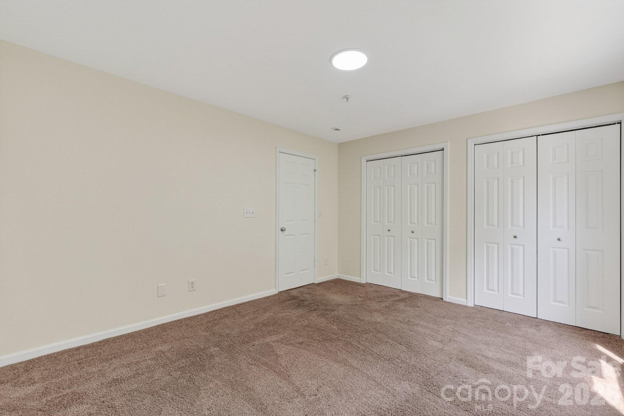 639 Raphael Place — Charlotte