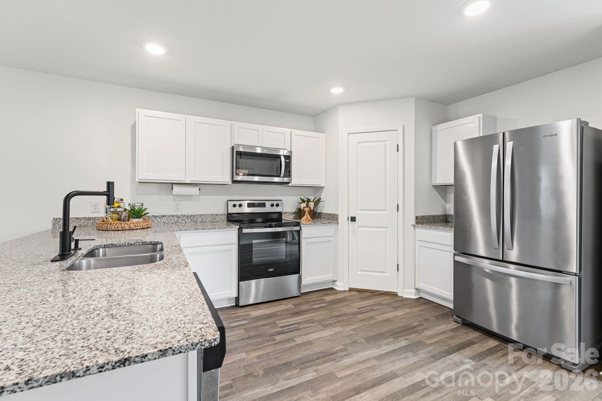180 Charleston Meadow Loop — Mocksville