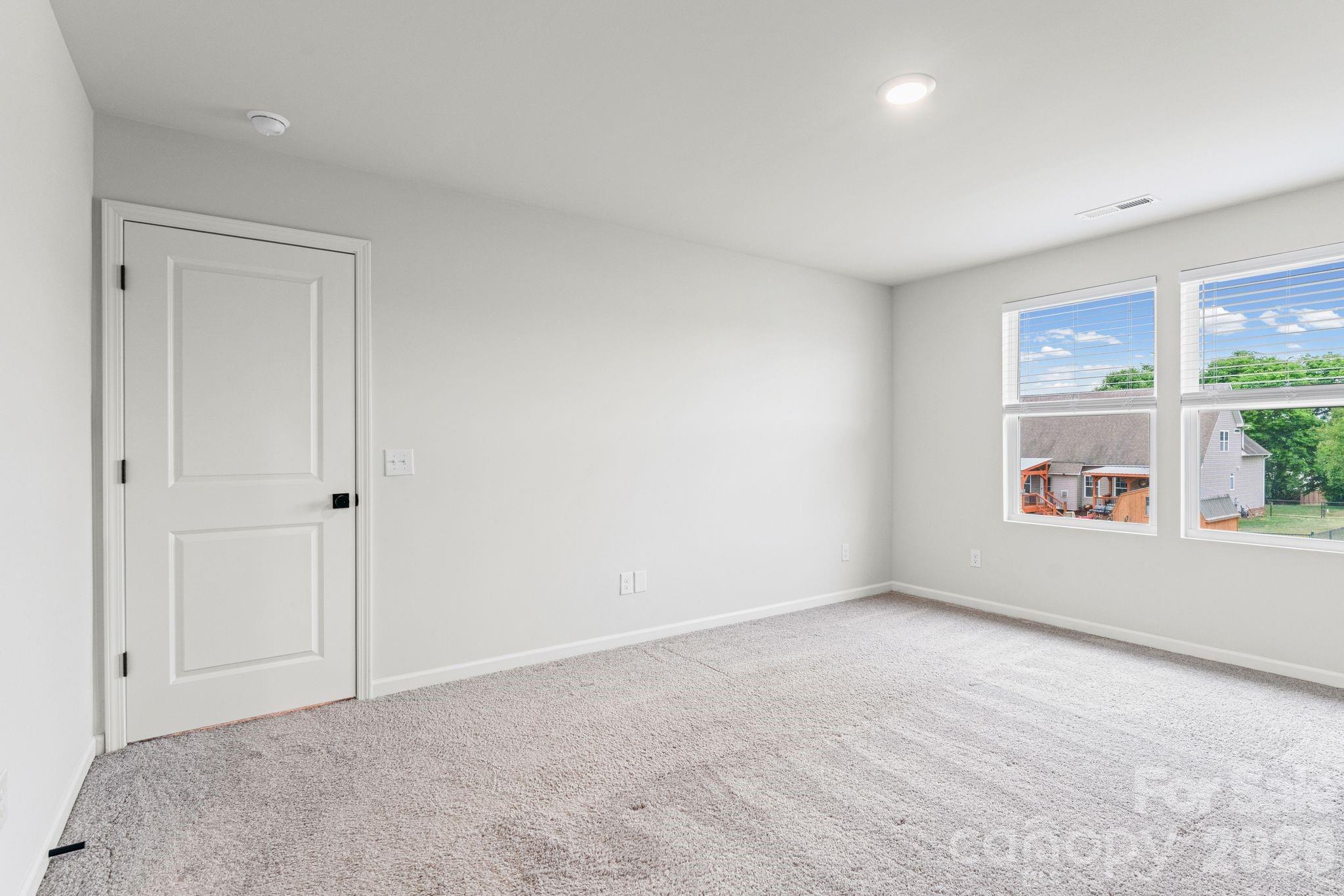 180 Charleston Meadow Loop — Mocksville