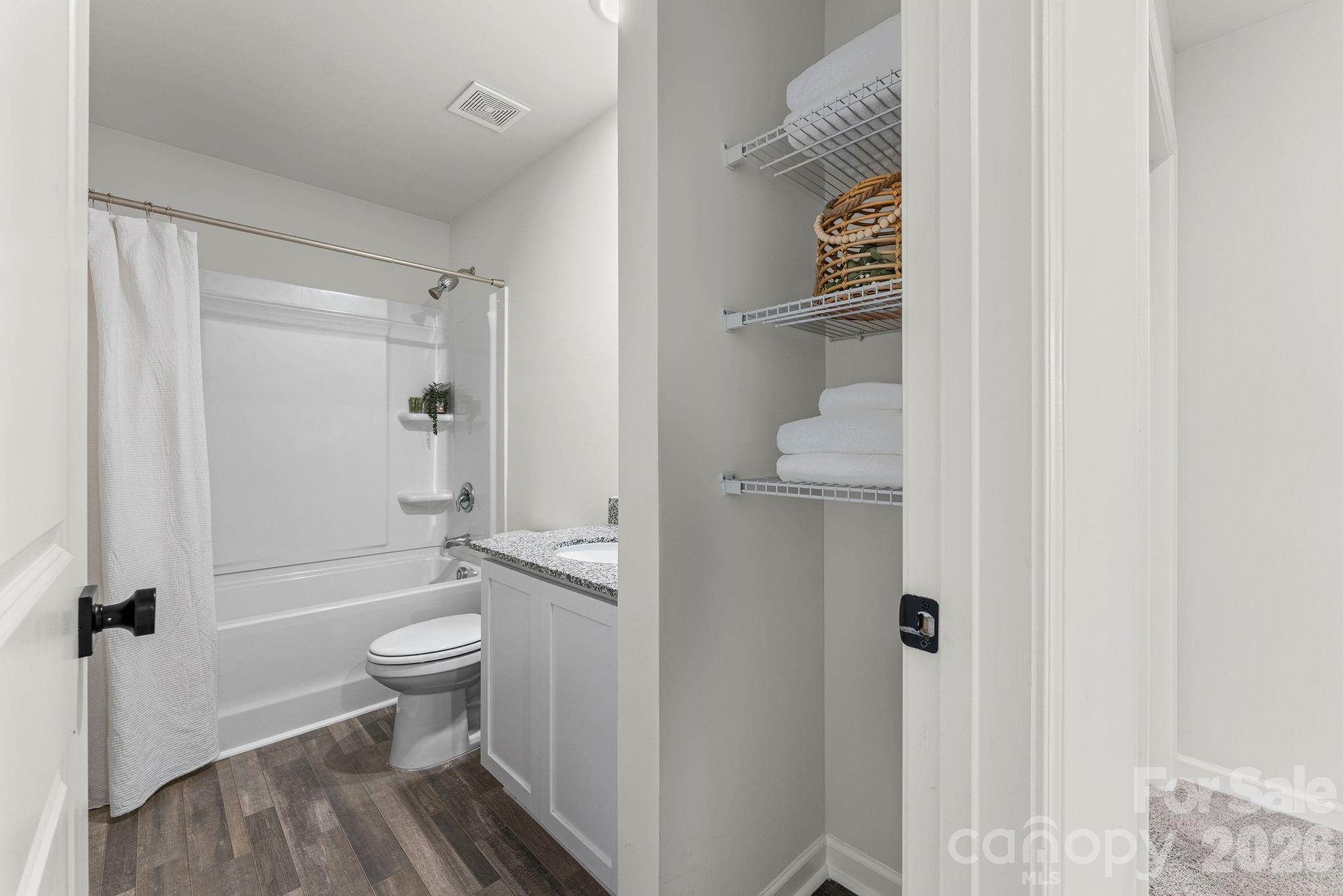 180 Charleston Meadow Loop — Mocksville