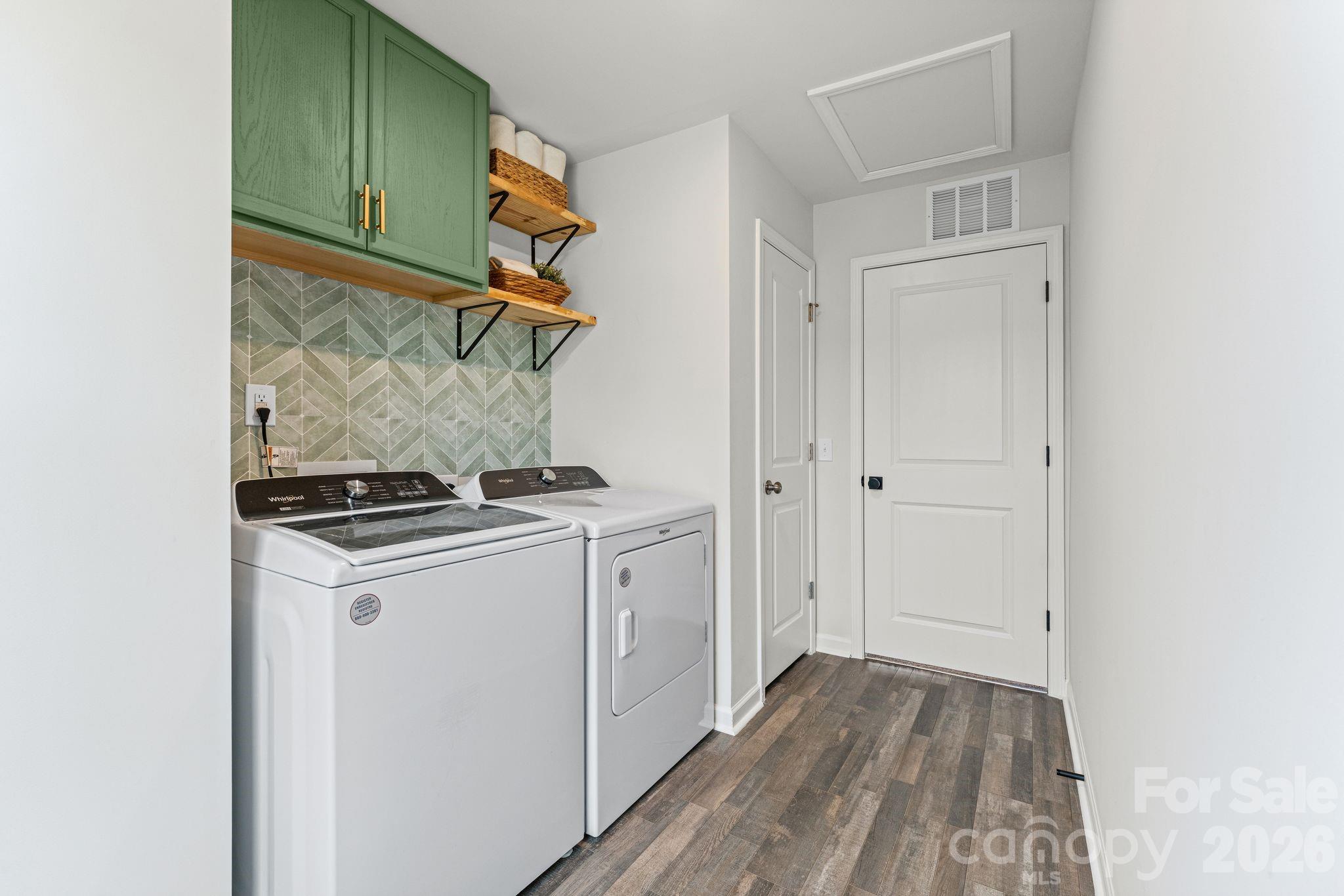 180 Charleston Meadow Loop — Mocksville