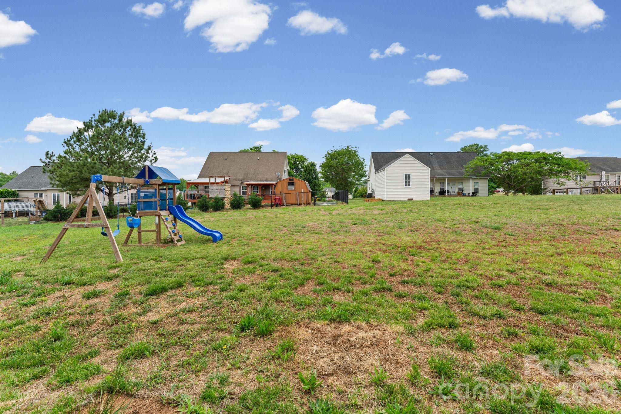 180 Charleston Meadow Loop — Mocksville