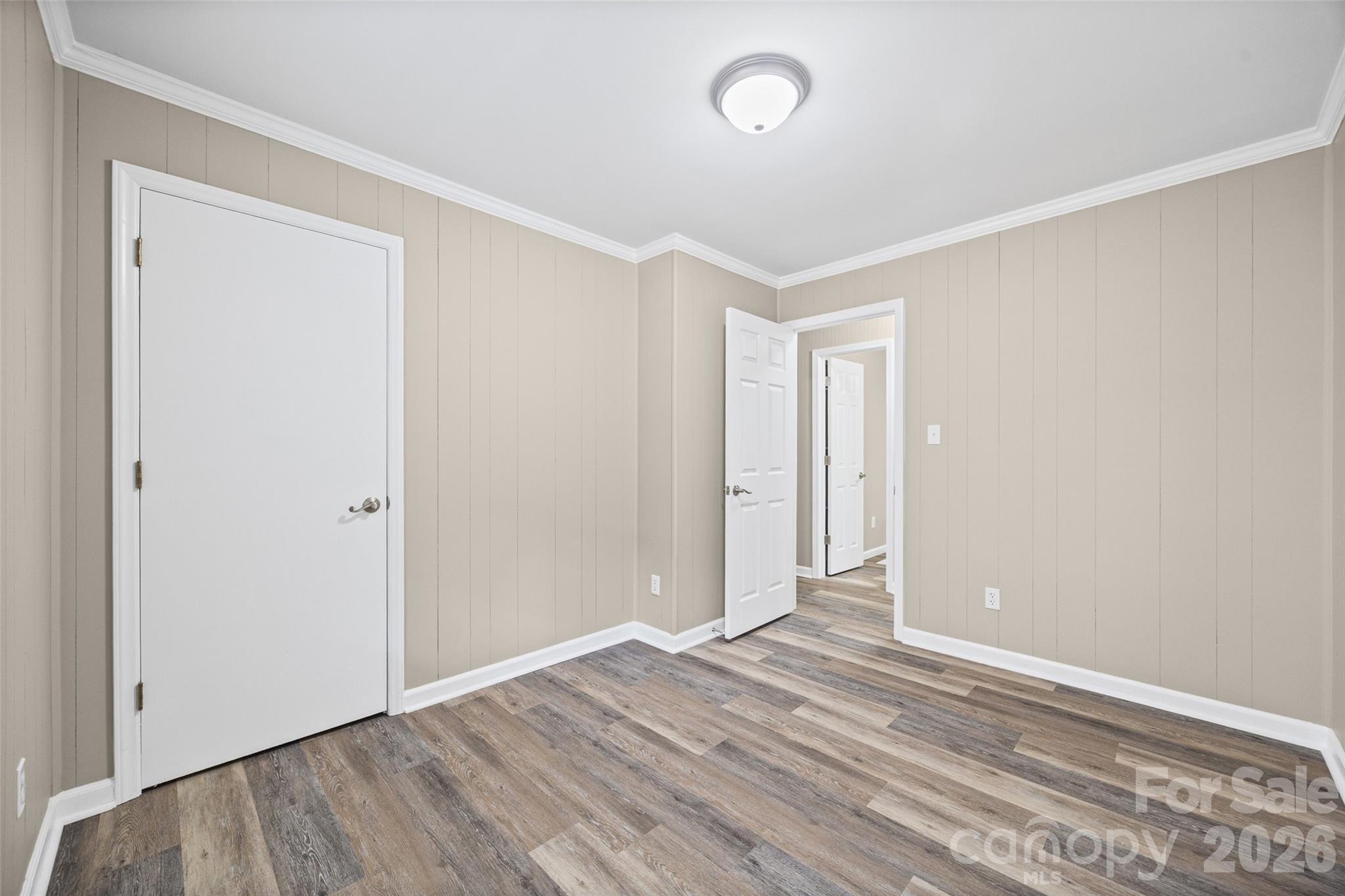 327 E Morrow Avenue — Monroe