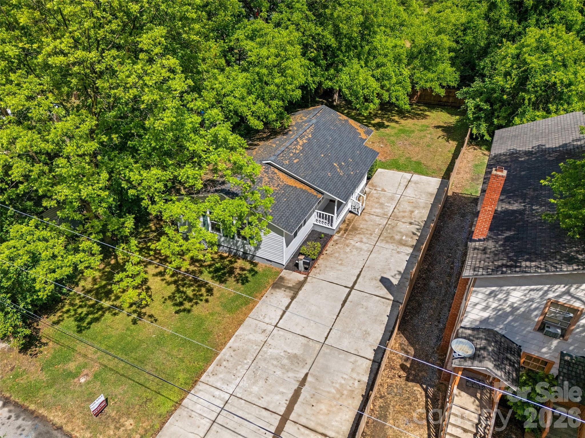 327 E Morrow Avenue — Monroe