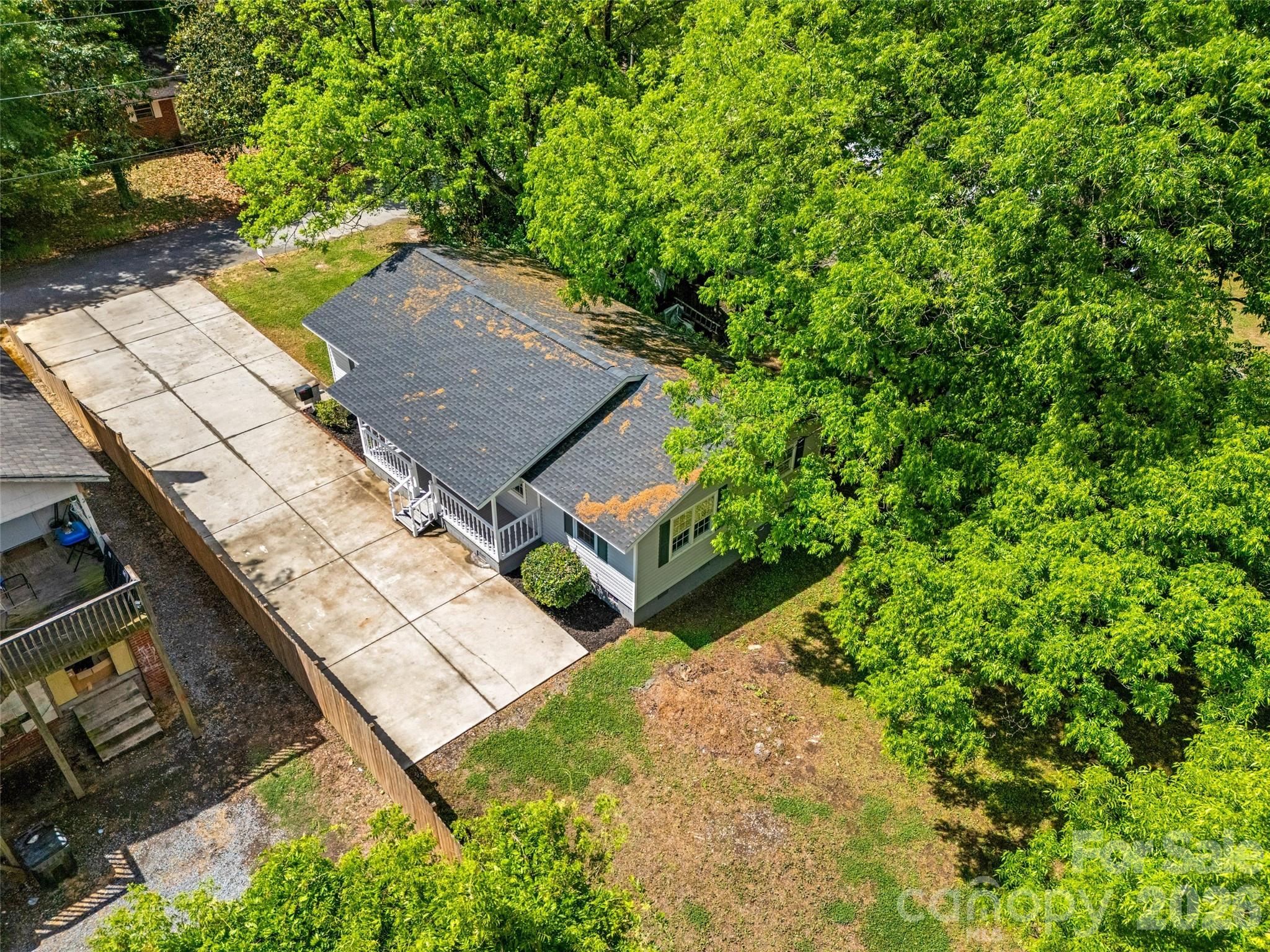 327 E Morrow Avenue — Monroe