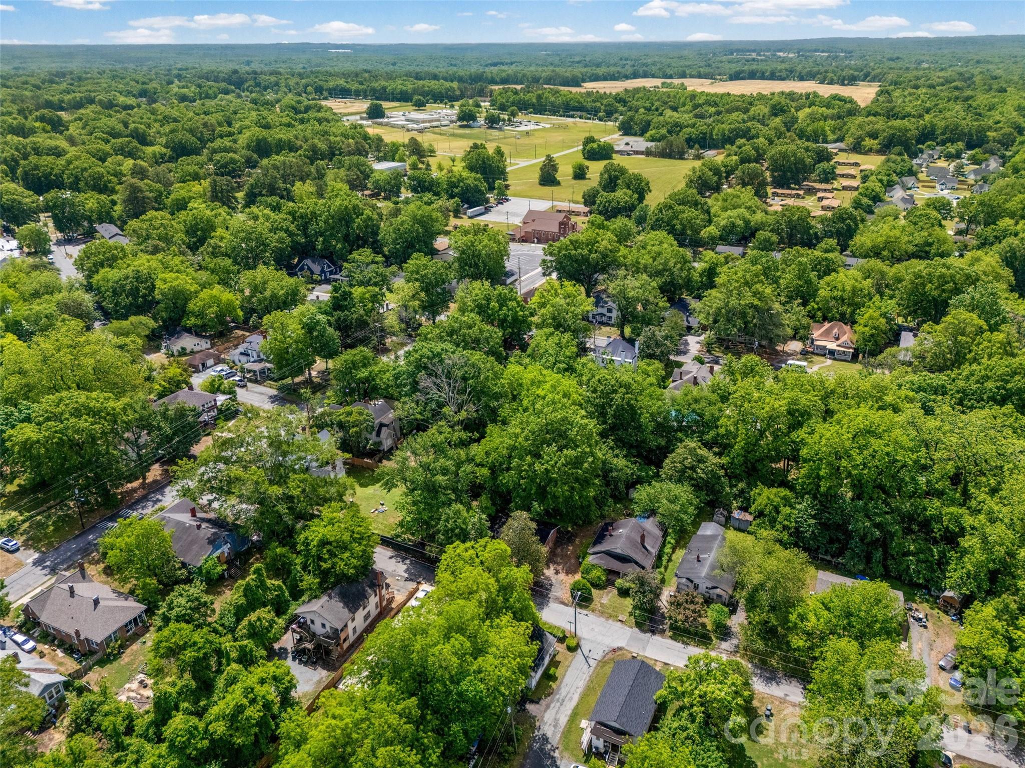 327 E Morrow Avenue — Monroe