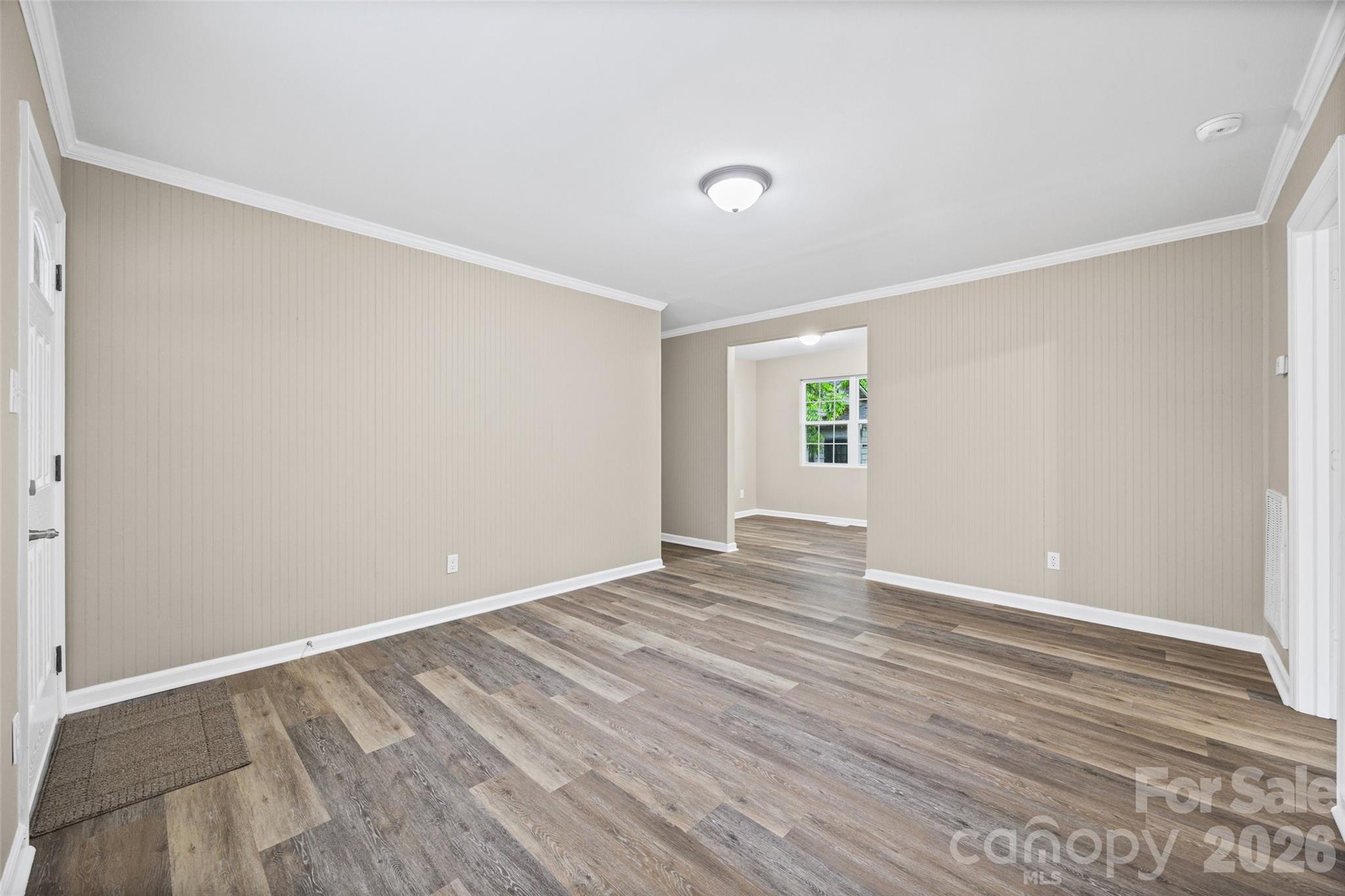 327 E Morrow Avenue — Monroe