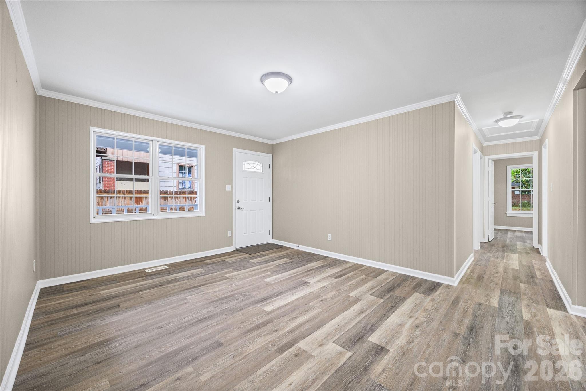 327 E Morrow Avenue — Monroe