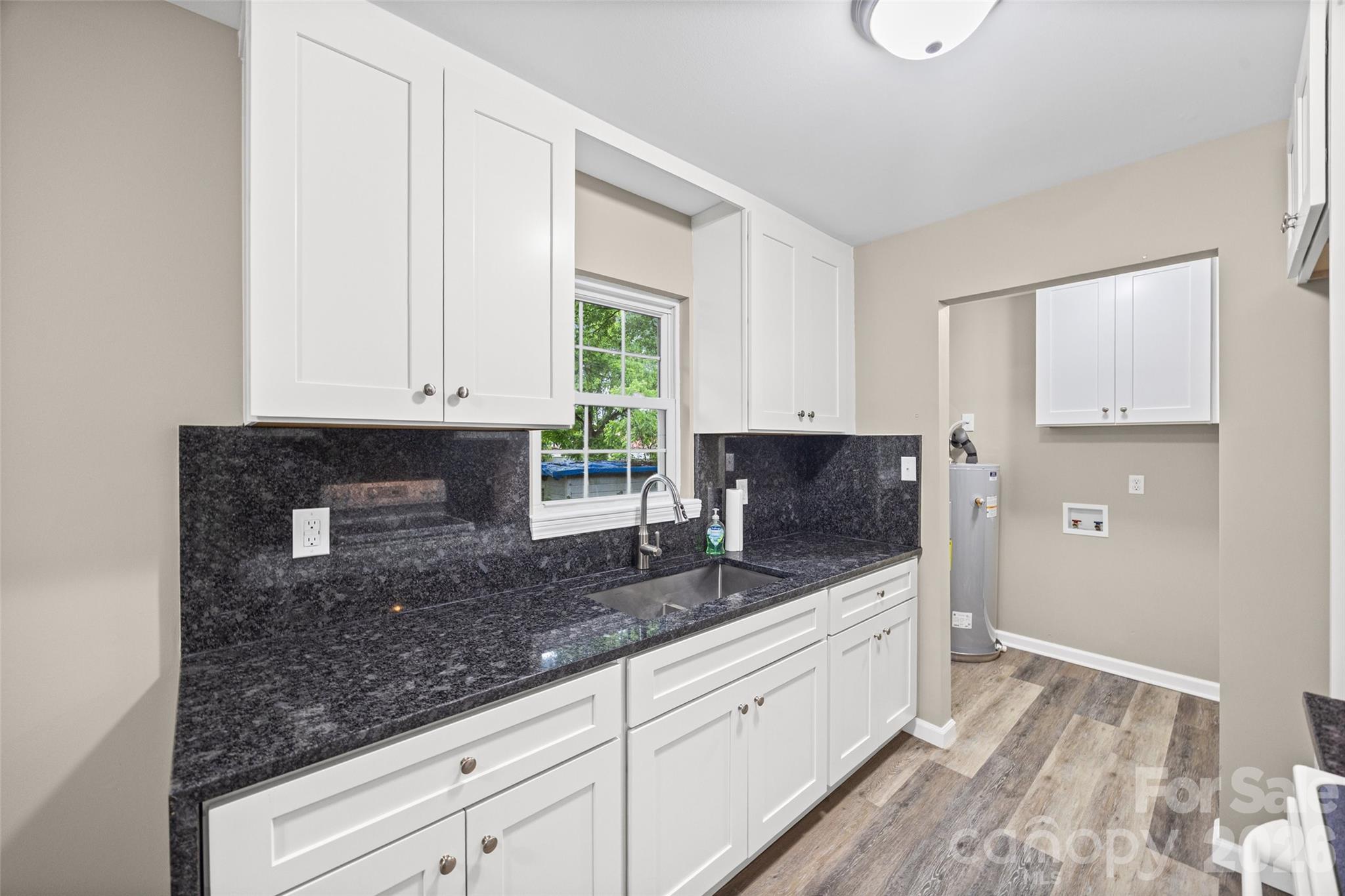 327 E Morrow Avenue — Monroe