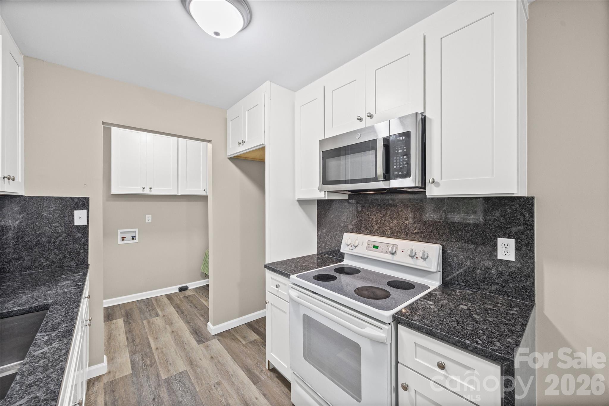 327 E Morrow Avenue — Monroe