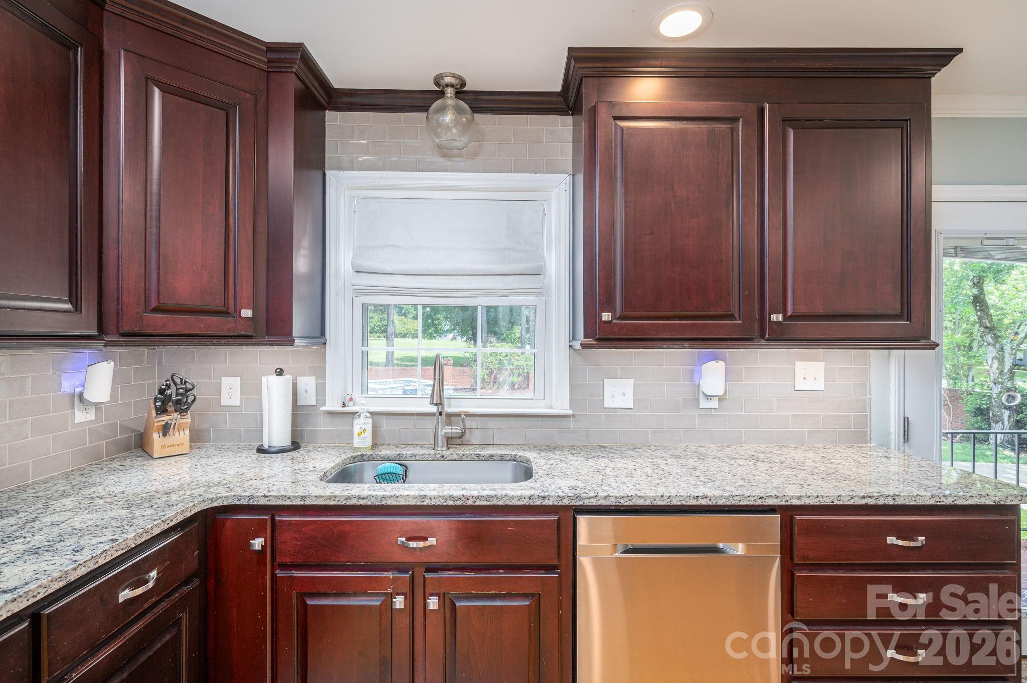 136 Persimmon Creek Road — Kings Mountain