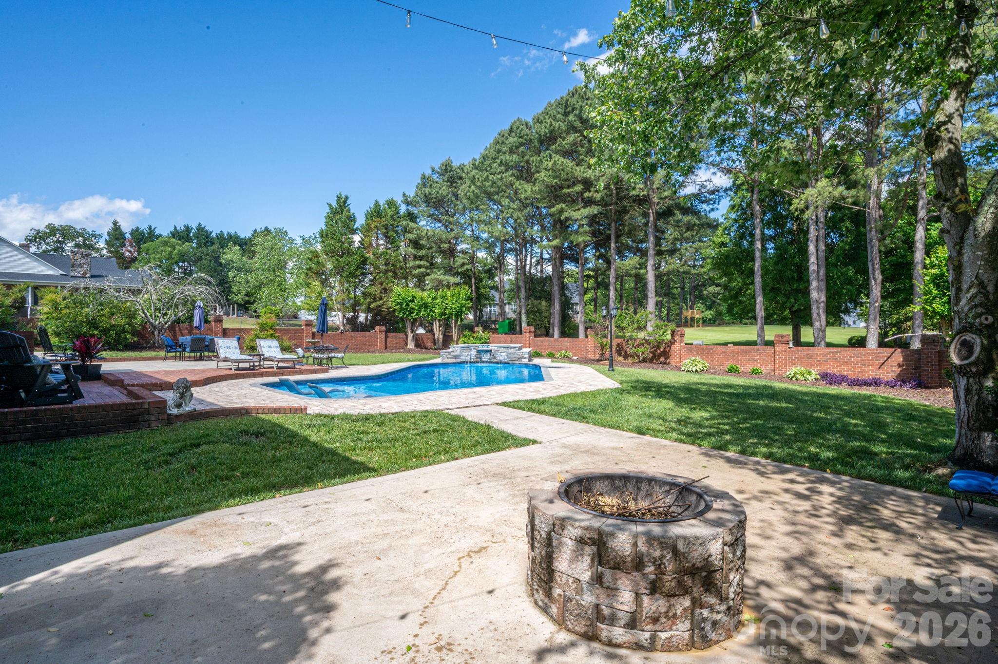 136 Persimmon Creek Road — Kings Mountain
