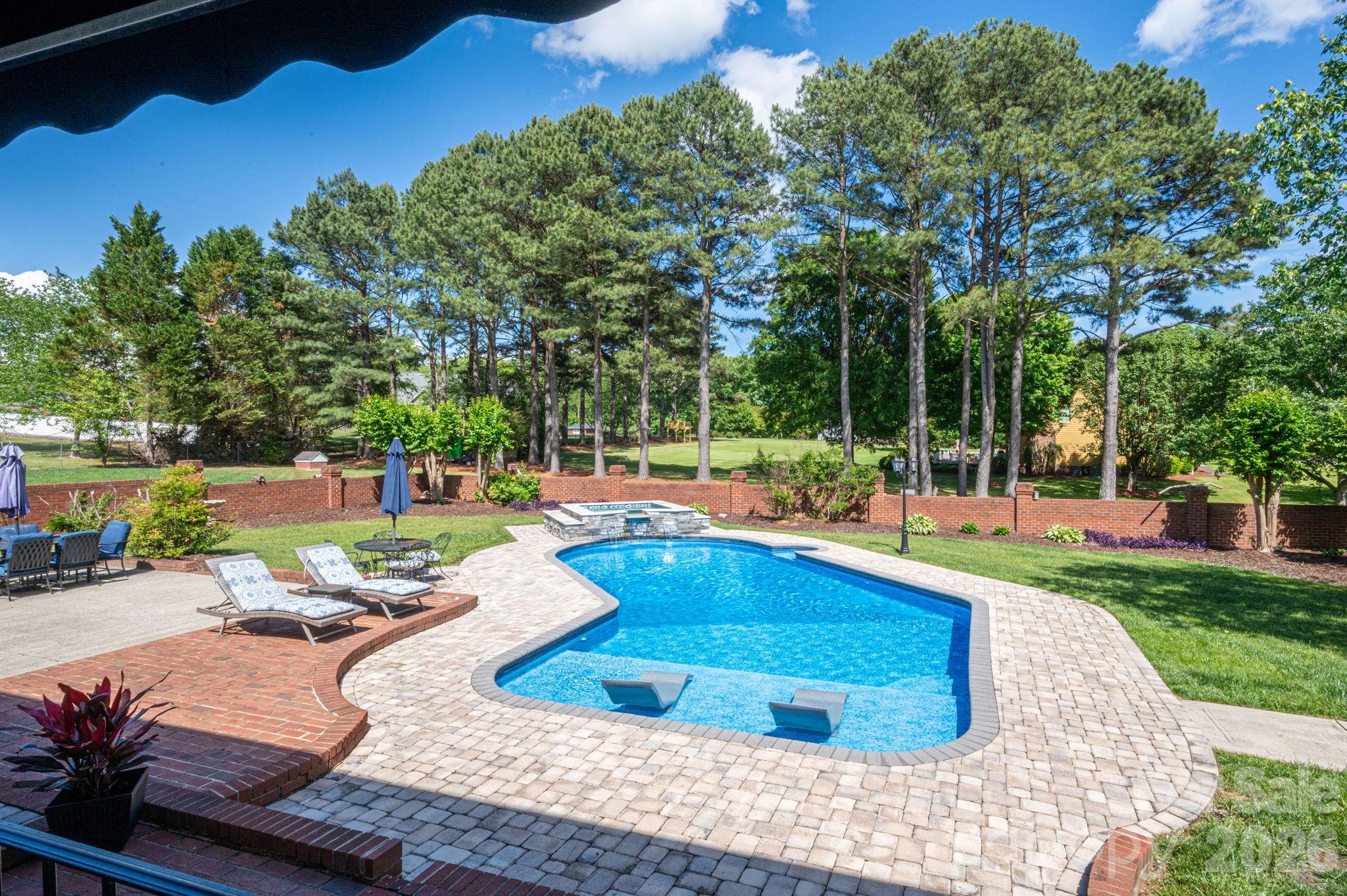 136 Persimmon Creek Road — Kings Mountain
