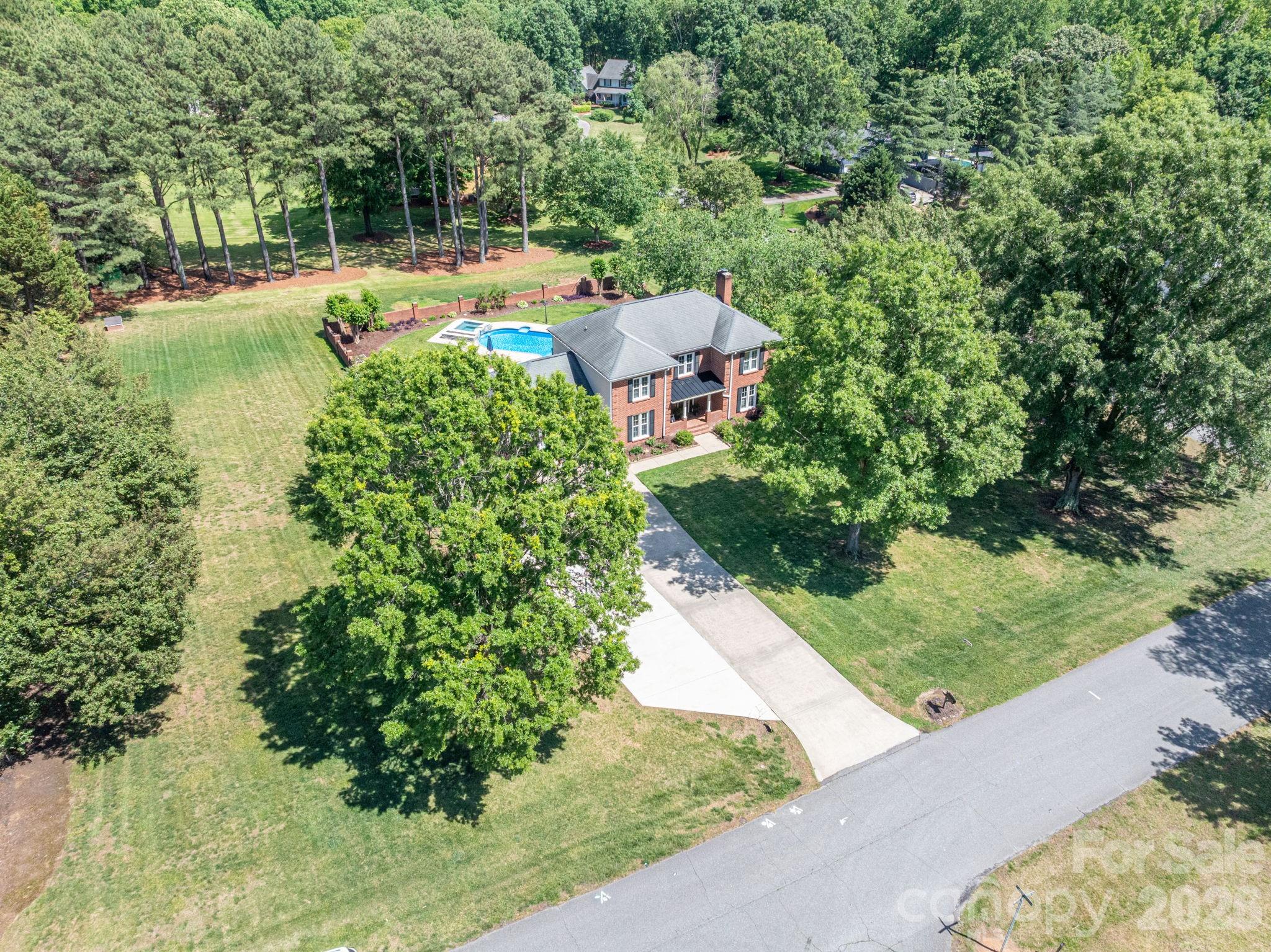 136 Persimmon Creek Road — Kings Mountain