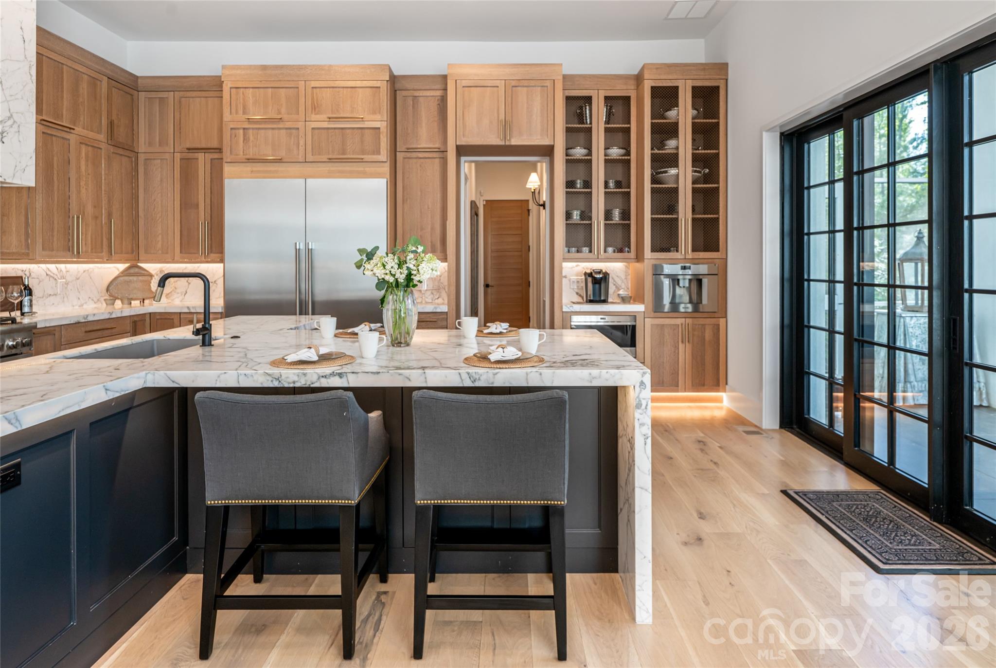 6 Stansbury Drive — Asheville