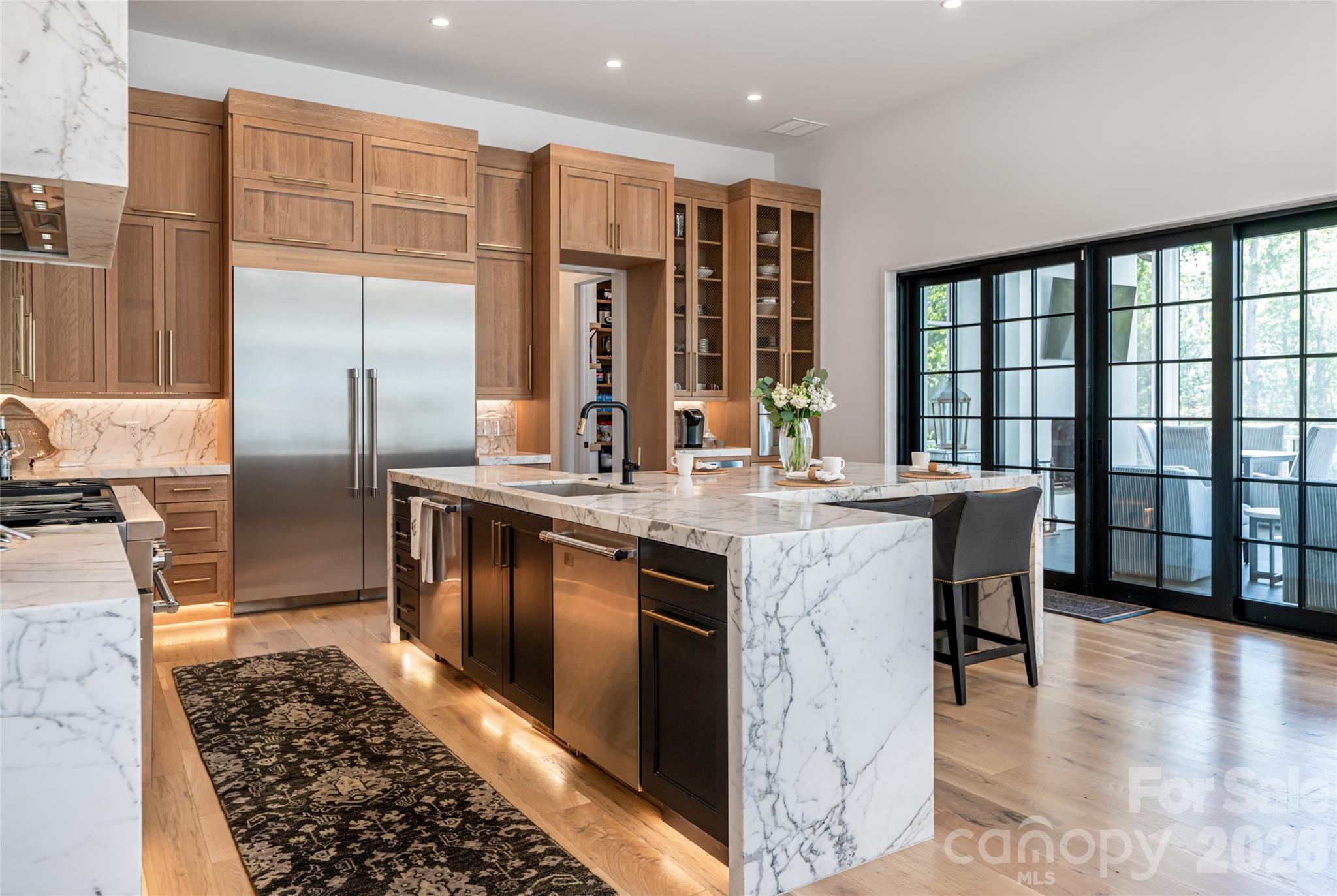 6 Stansbury Drive — Asheville