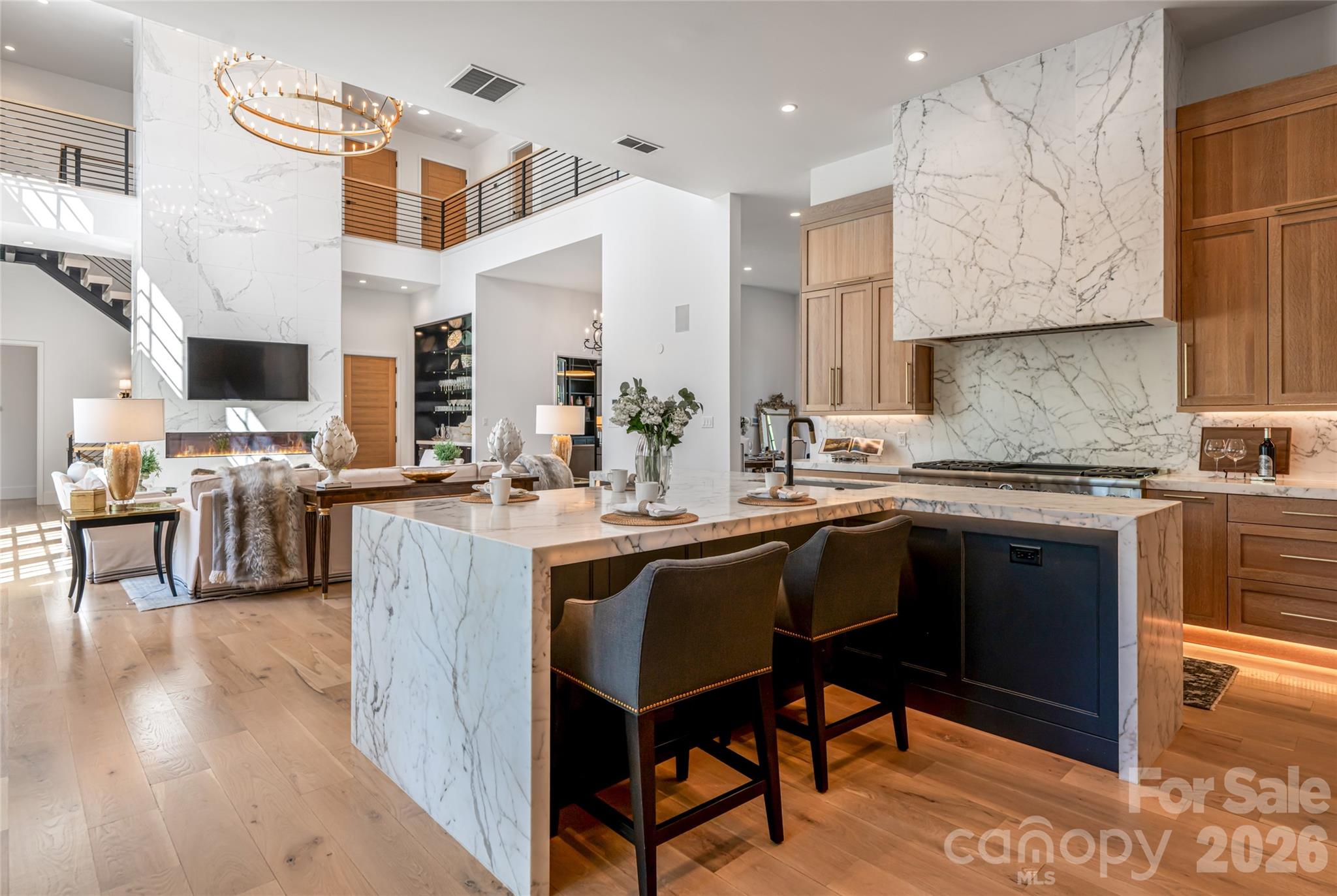 6 Stansbury Drive — Asheville