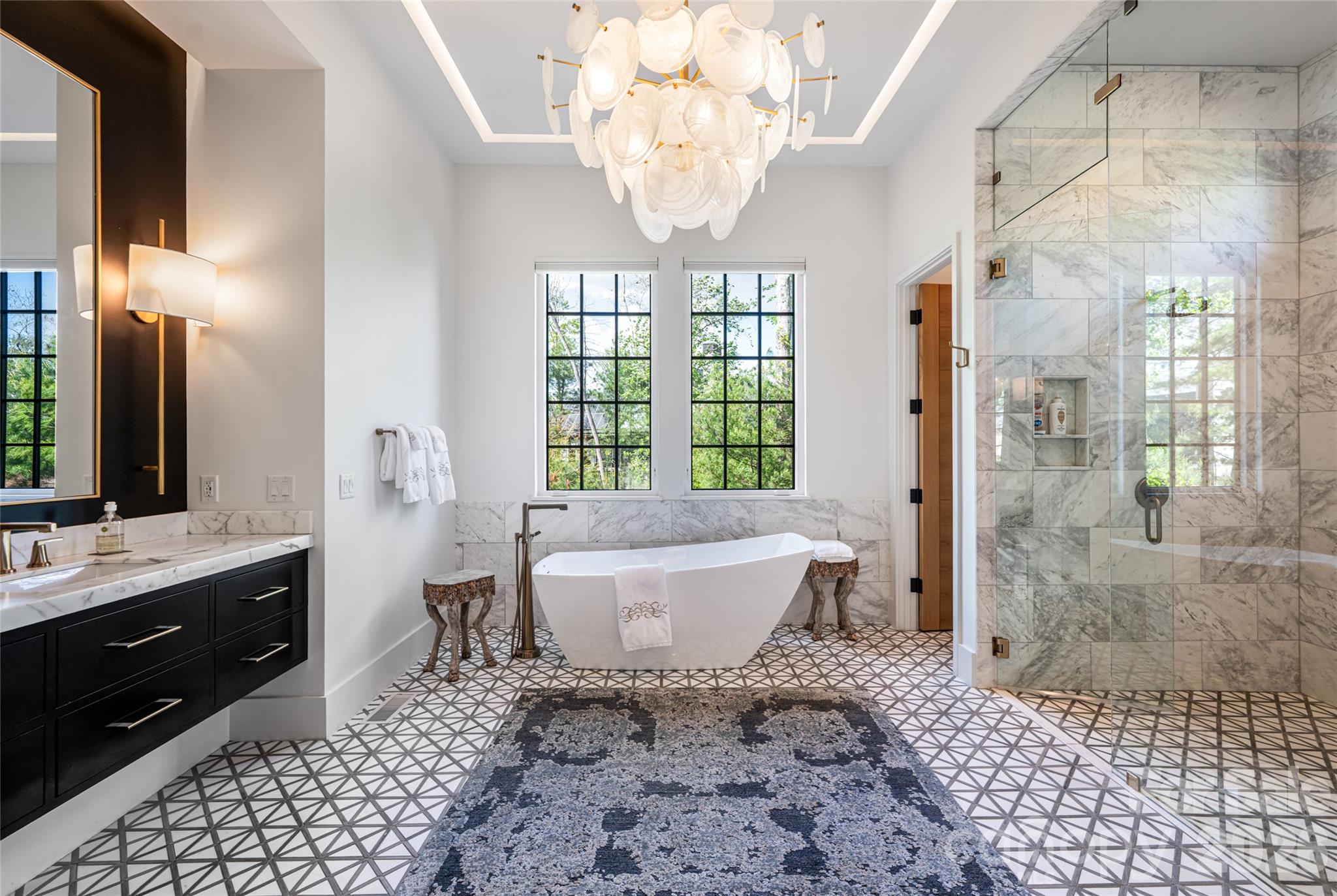 6 Stansbury Drive — Asheville
