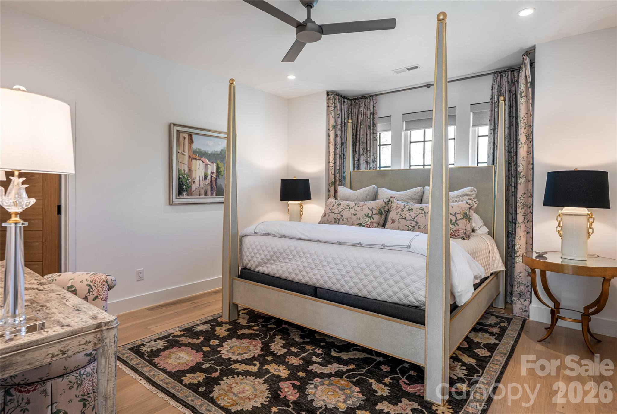6 Stansbury Drive — Asheville