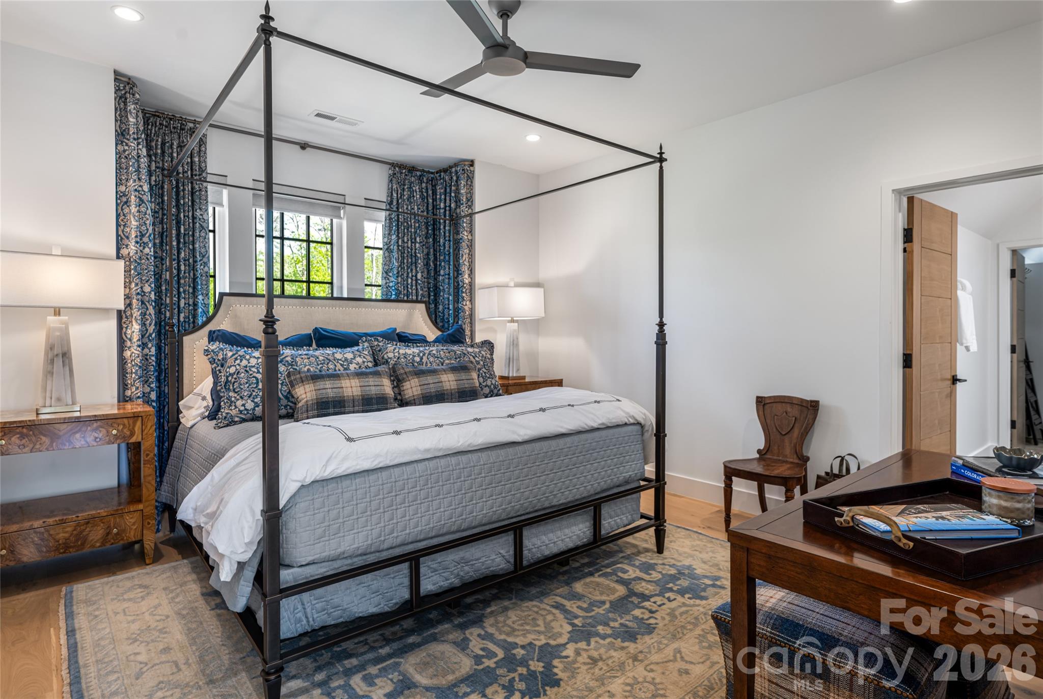 6 Stansbury Drive — Asheville