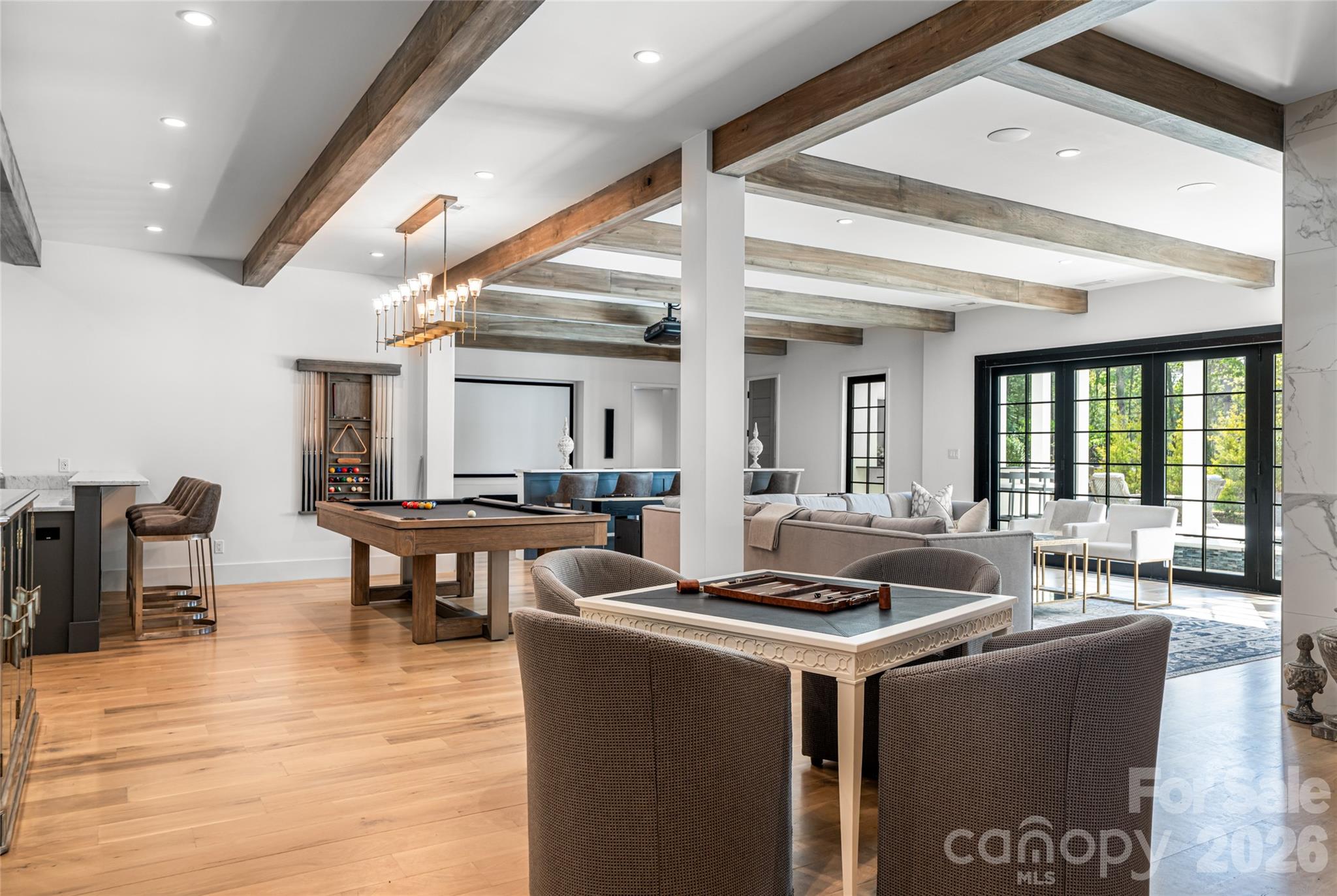 6 Stansbury Drive — Asheville