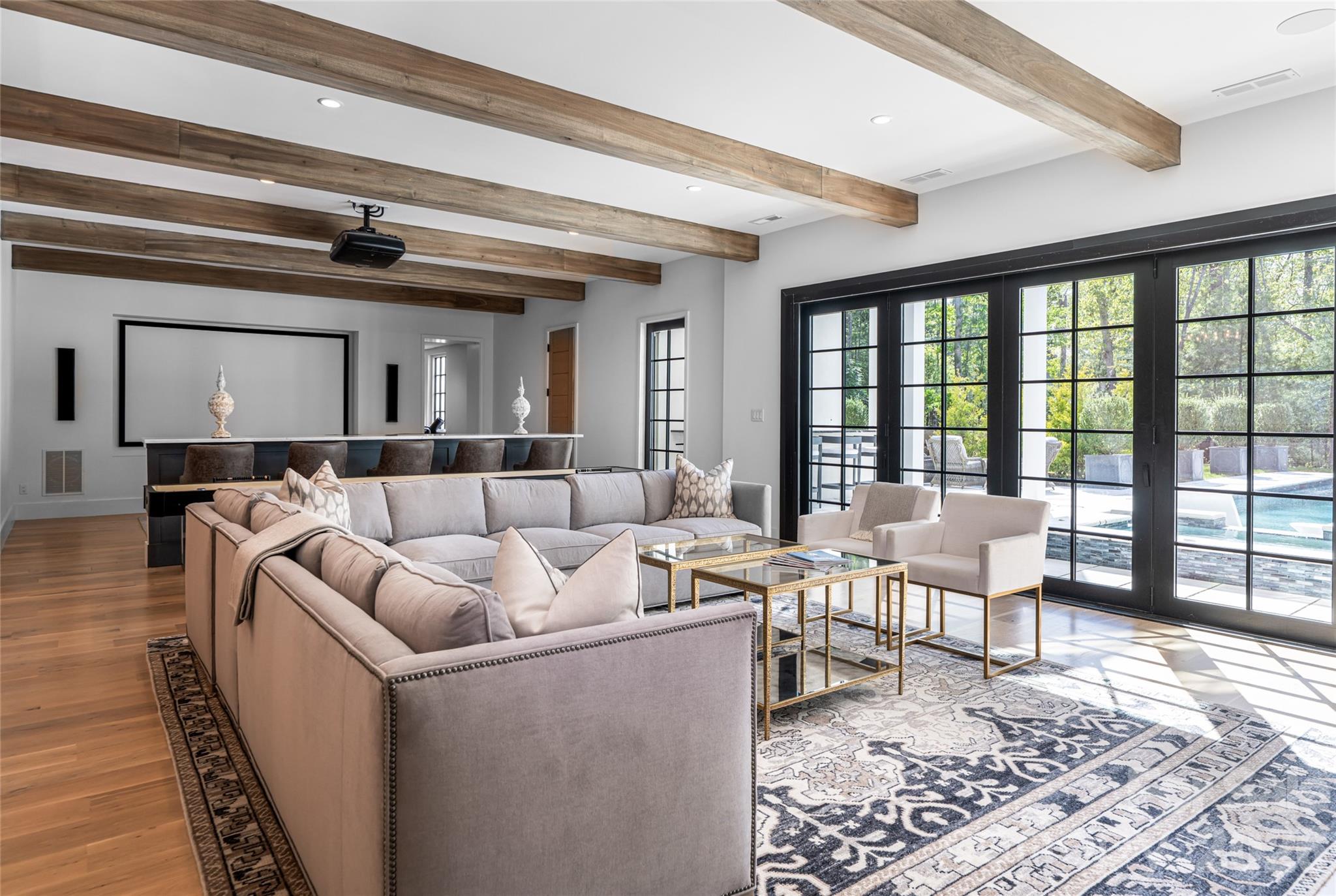 6 Stansbury Drive — Asheville