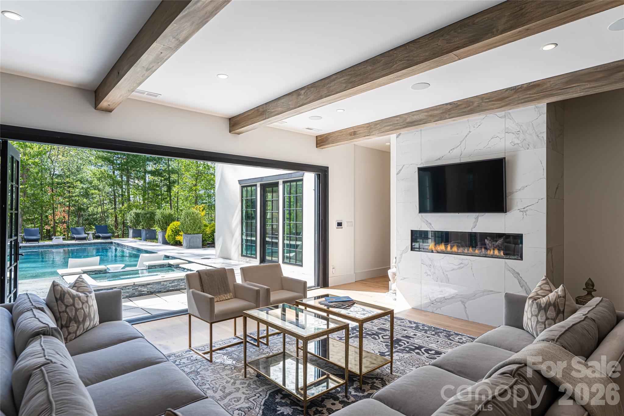 6 Stansbury Drive — Asheville