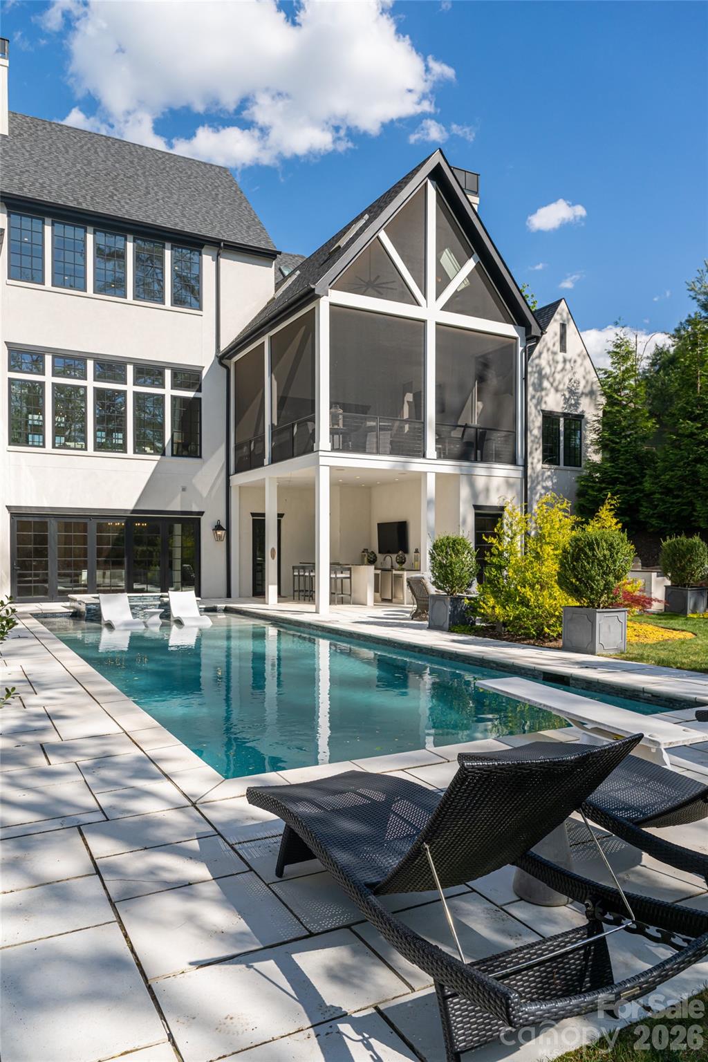 6 Stansbury Drive — Asheville