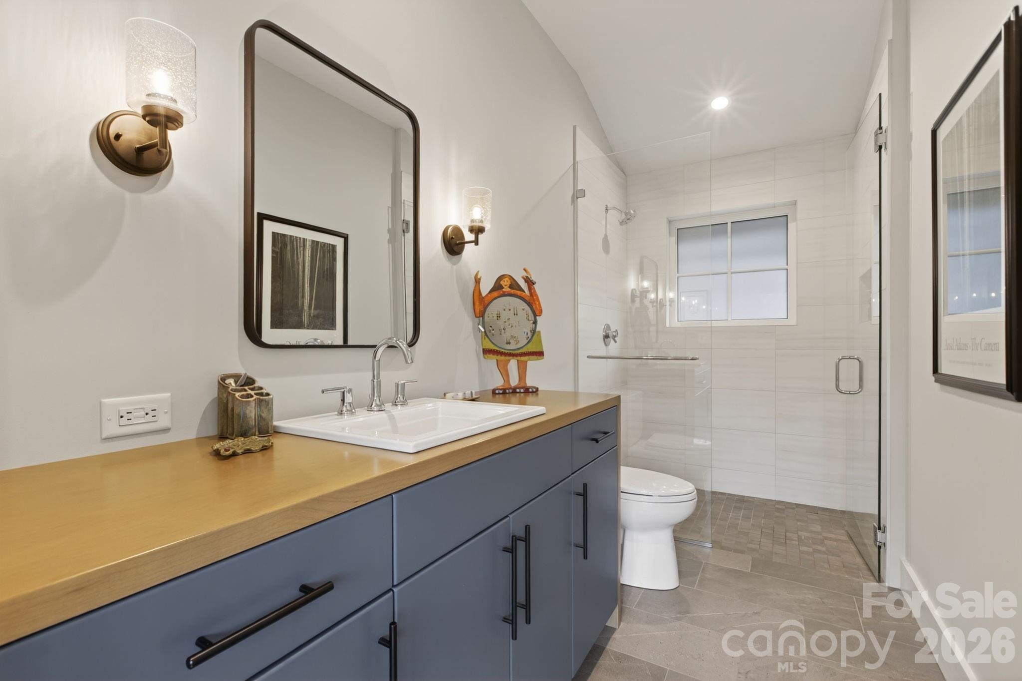 18 Wordsworth Road — Black Mountain