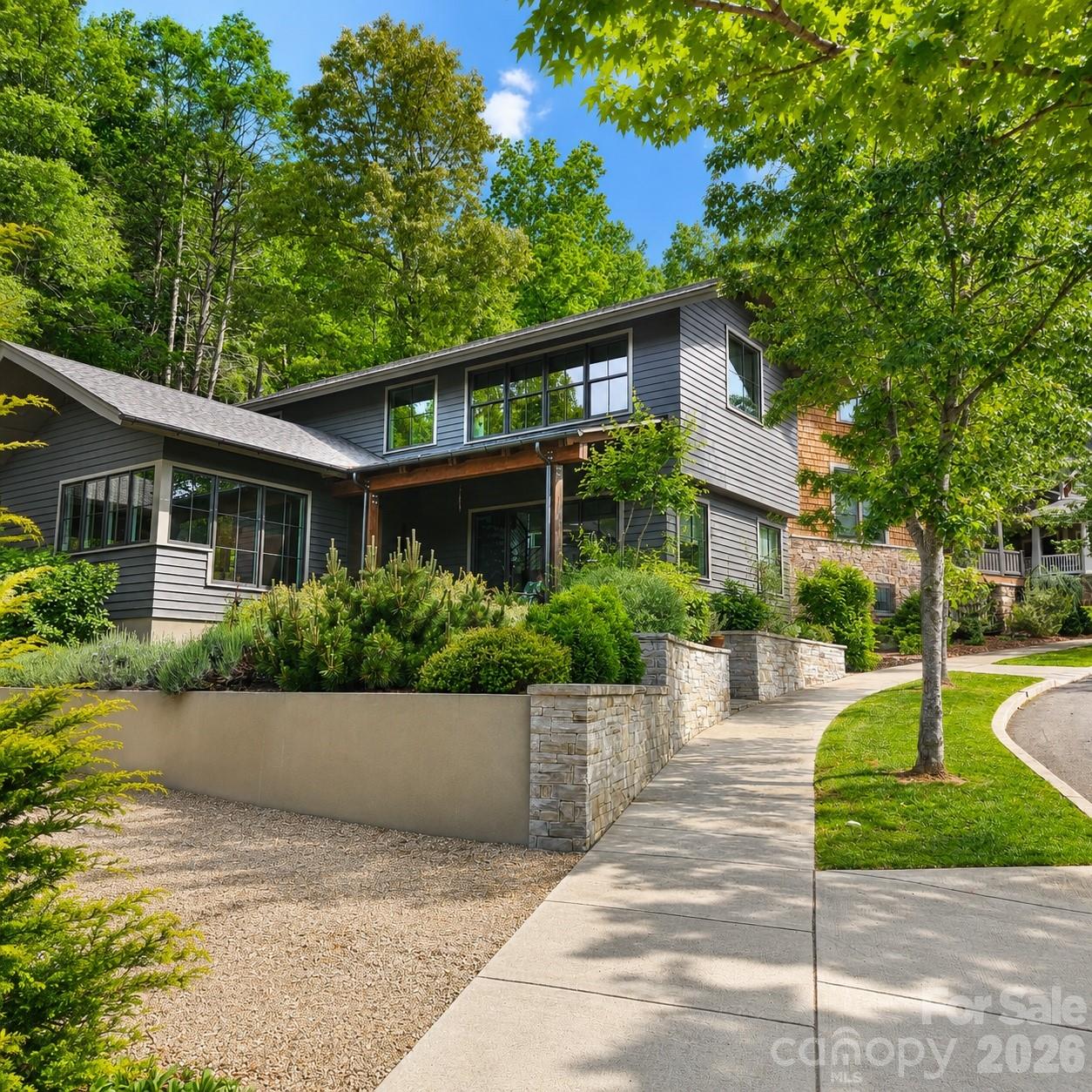 18 Wordsworth Road — Black Mountain