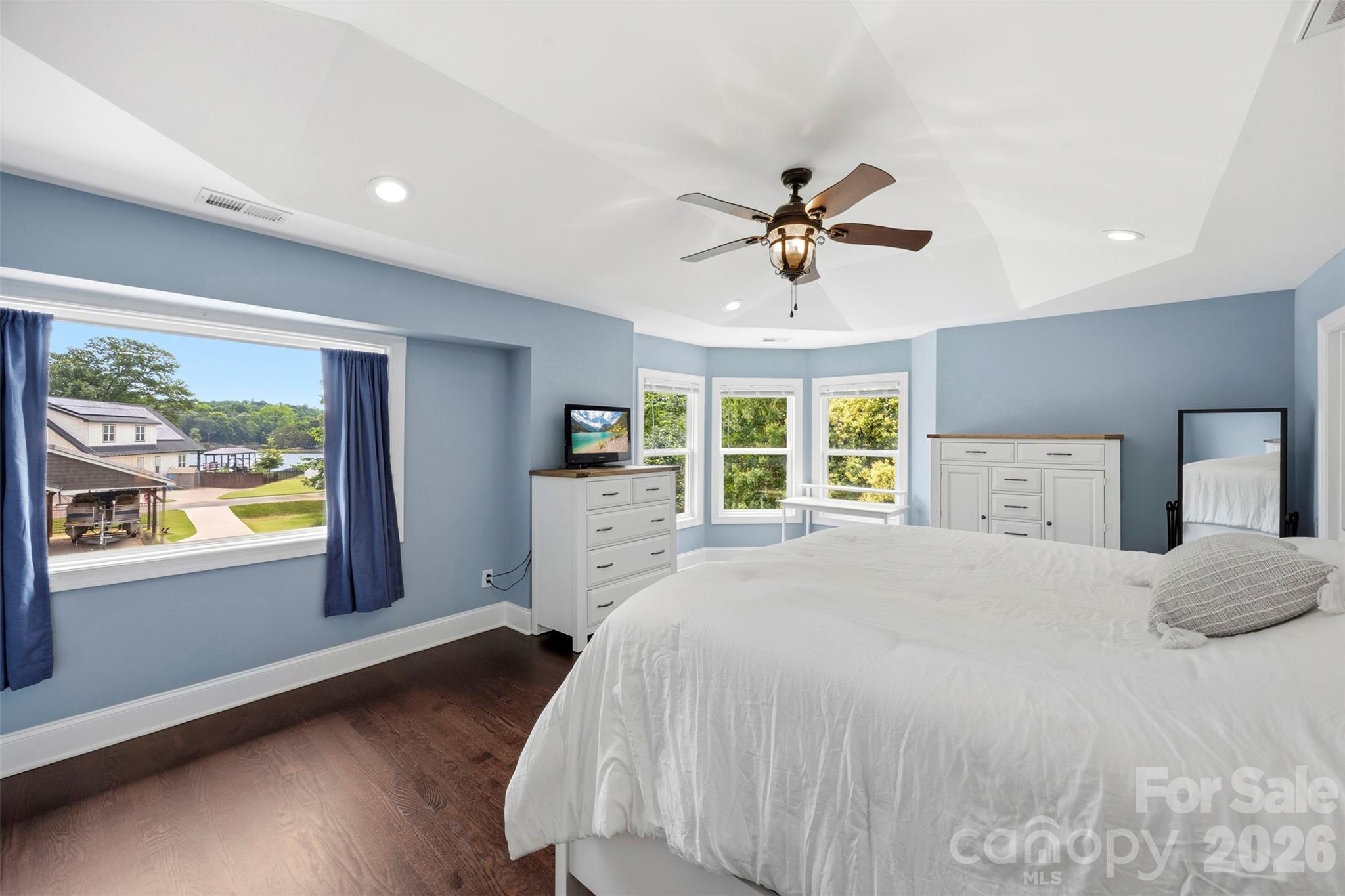 5555 Riverfront Road — Lake Wylie