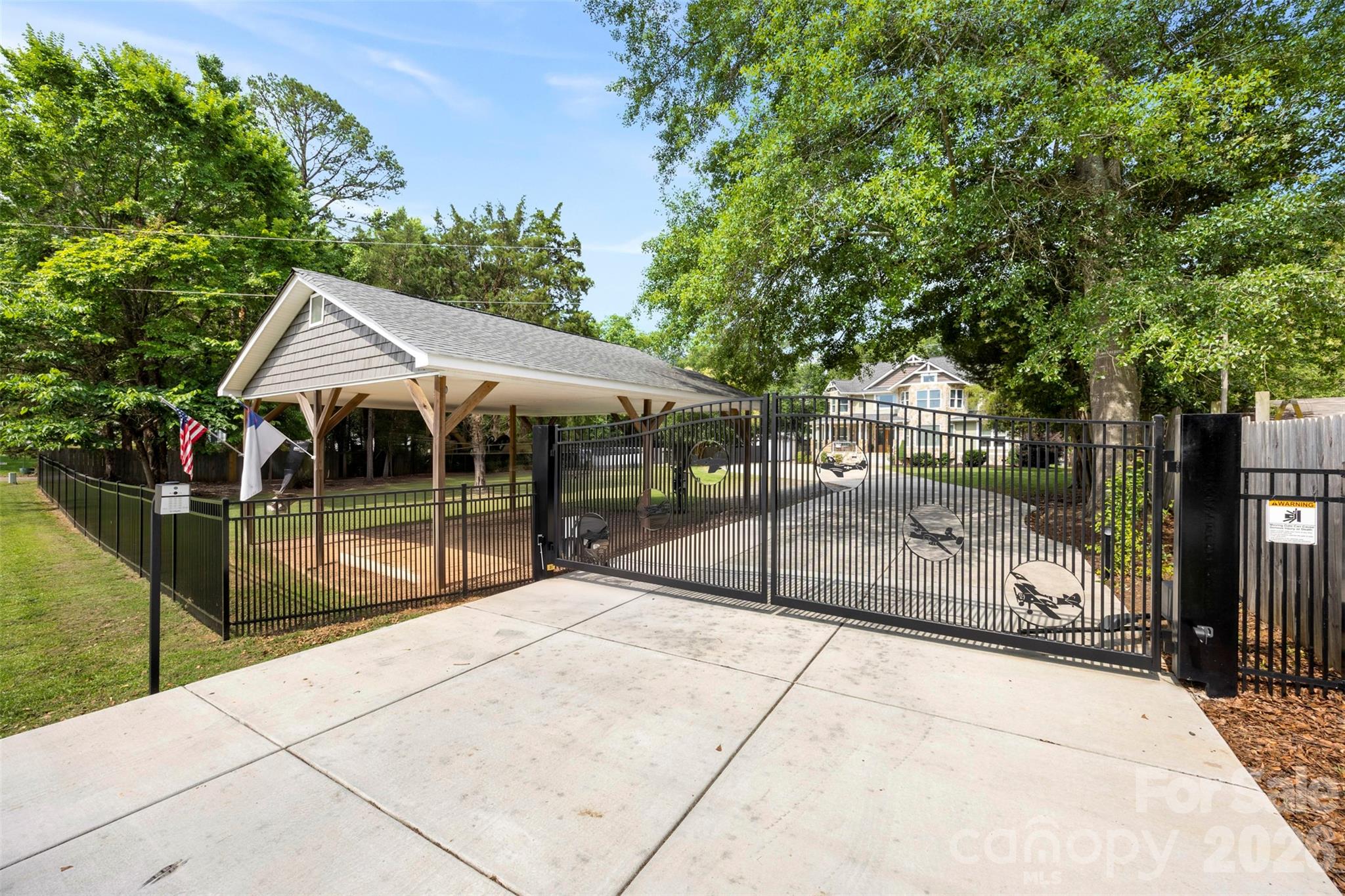 5555 Riverfront Road — Lake Wylie