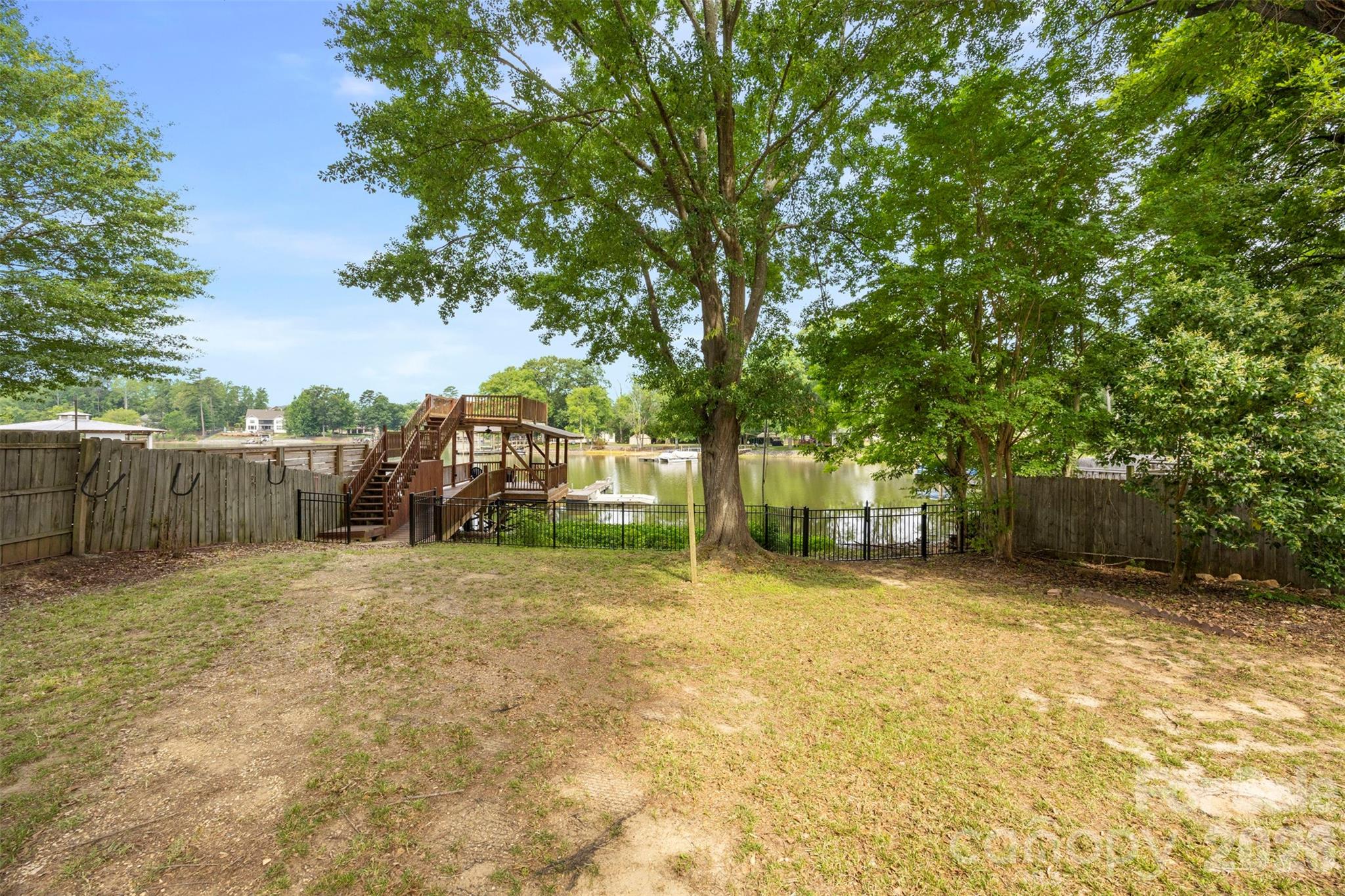 5555 Riverfront Road — Lake Wylie