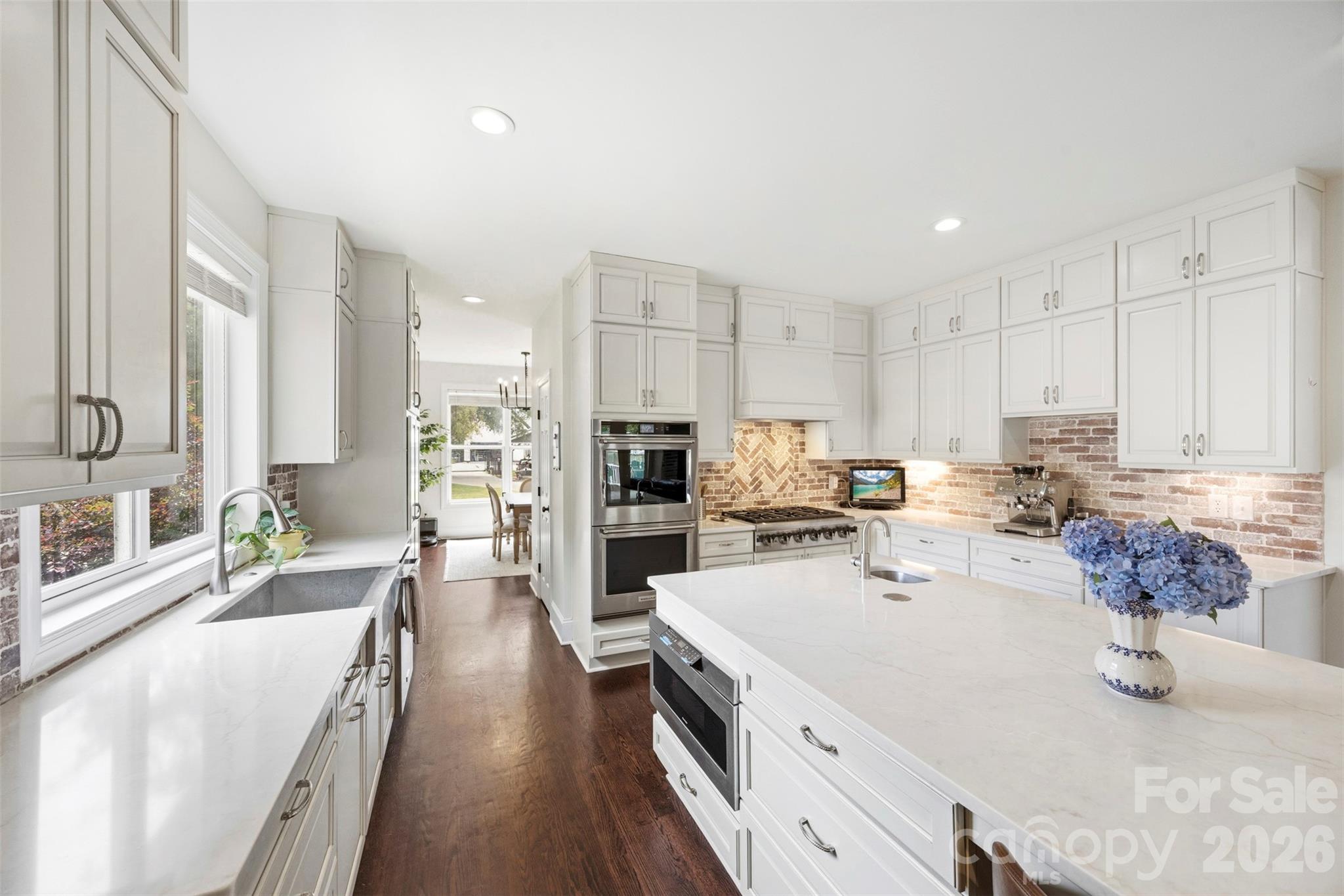 5555 Riverfront Road — Lake Wylie